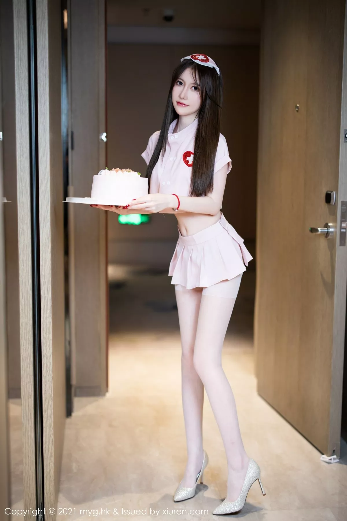 [MyGirl美媛馆]第615期美桃酱写真 [85P]-001
