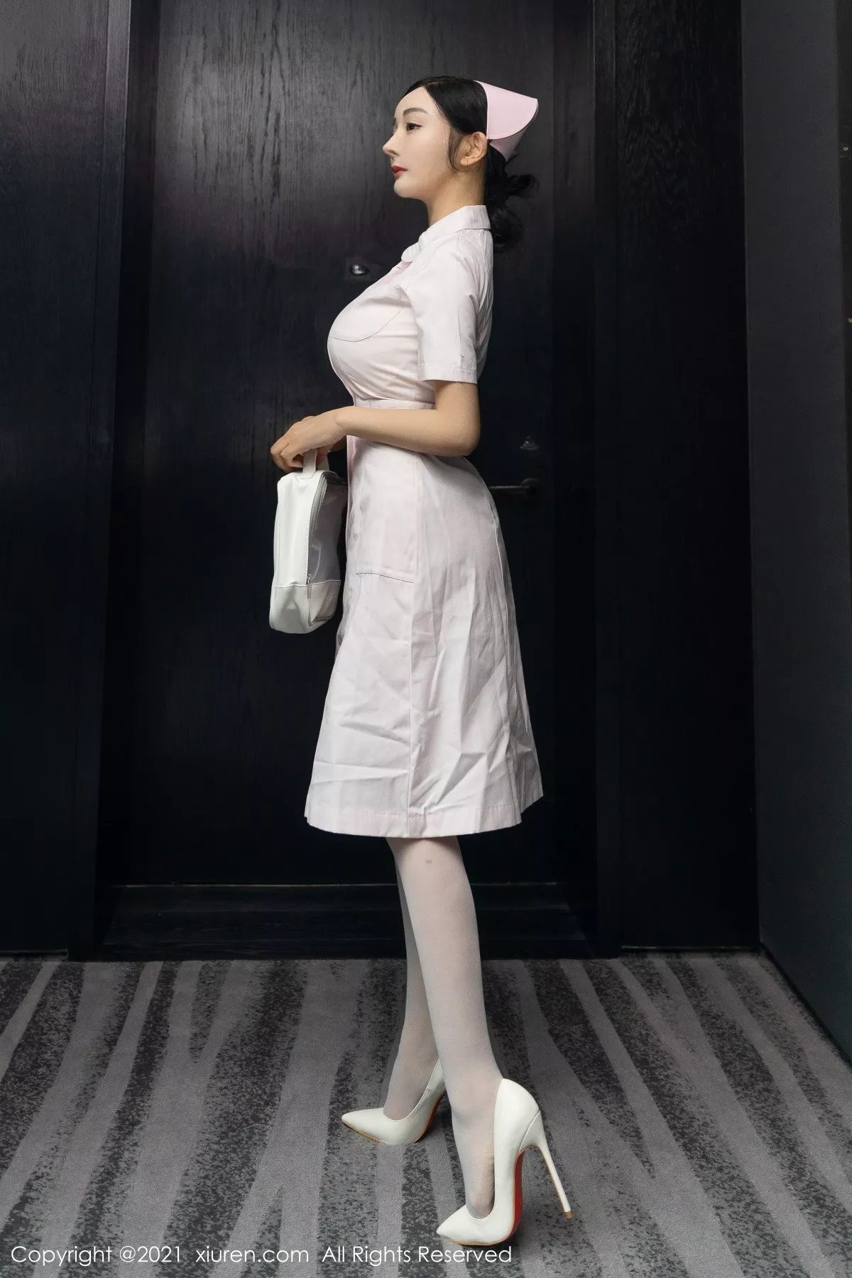 [XiuRen秀人网]第4209期李雅柔写真 [90P]-002