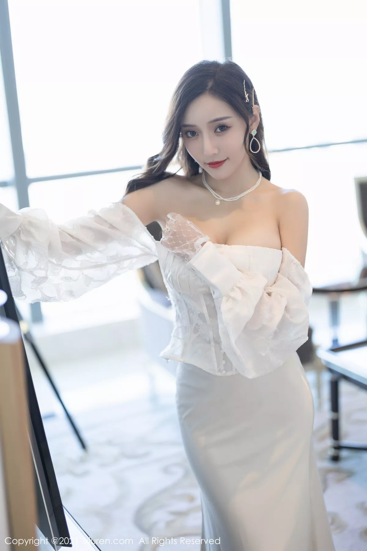 [XiuRen秀人网]第4136期王馨瑶写真 [97P]-005