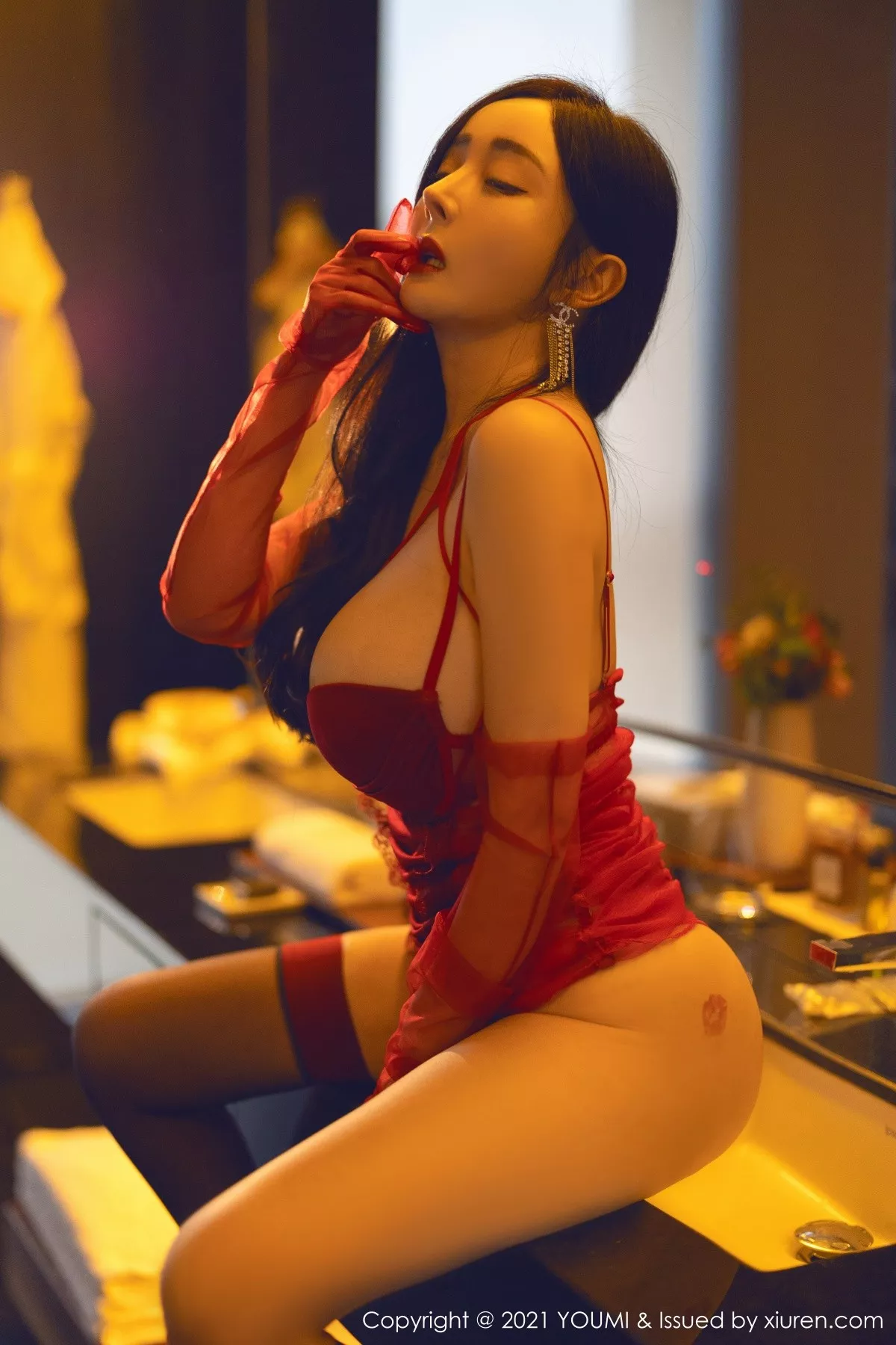 [YouMi尤蜜荟]第711期允爾写真 [70P]-039