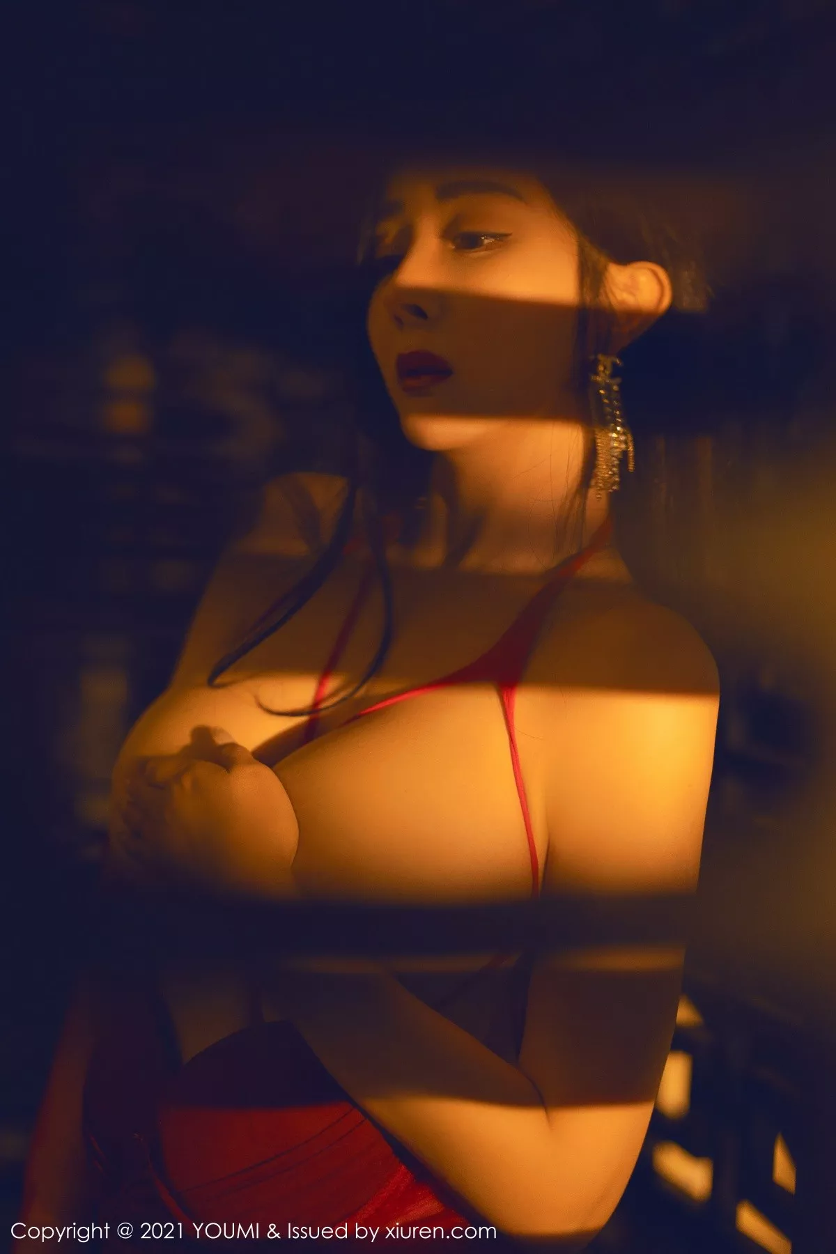 [YouMi尤蜜荟]第711期允爾写真 [70P]-052