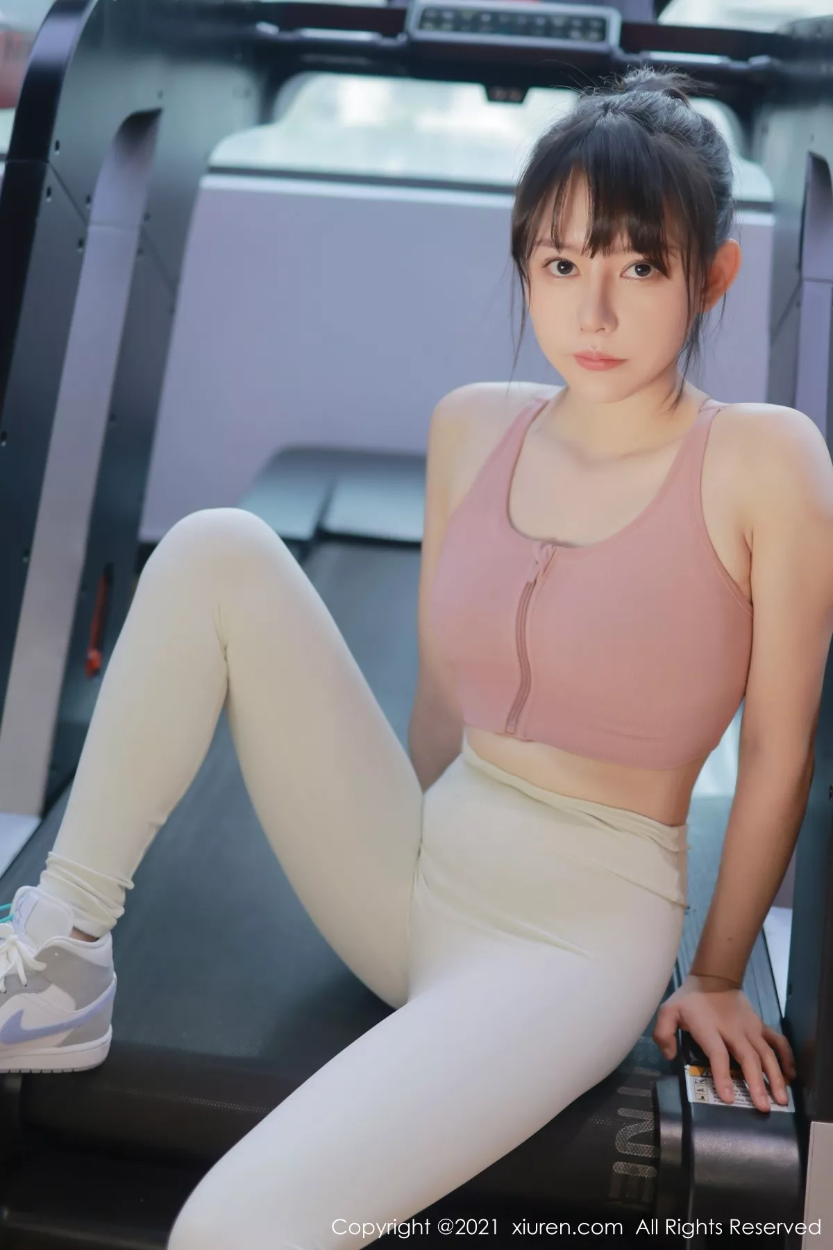 [XiuRen秀人网]第4137期韩希蕾写真 [30P]-002