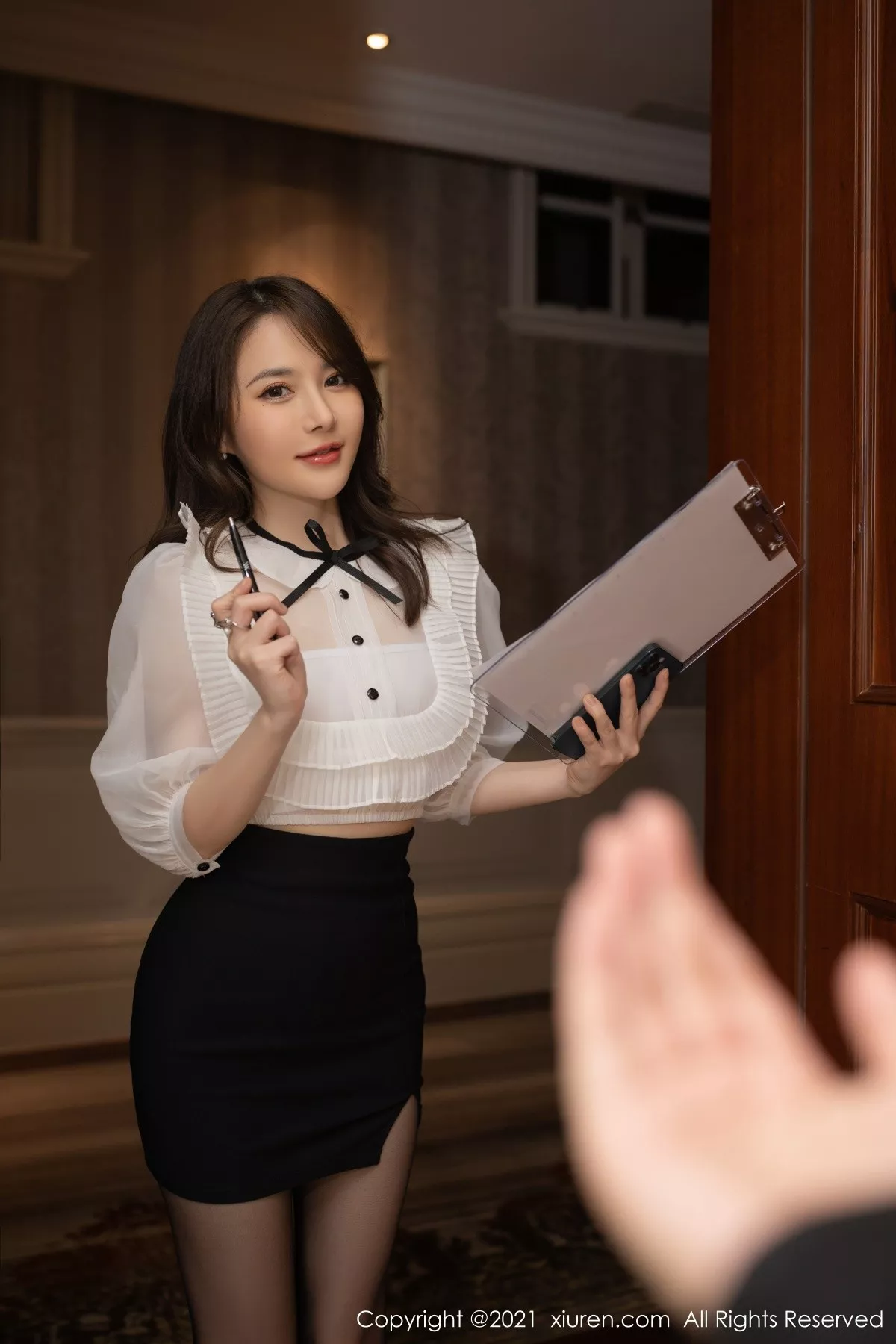 [XiuRen秀人网]第4241期鱼子酱写真 [76P]-009