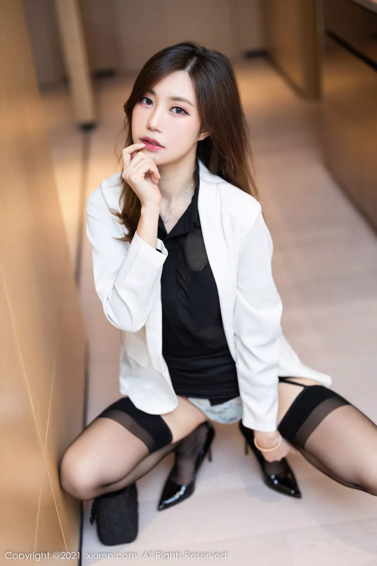 [XiuRen秀人网]第4285期绮里嘉写真 [68P]-005