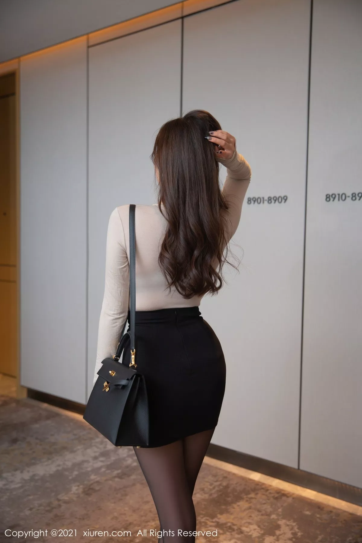 [XiuRen秀人网]第4289期杨晨晨写真 [68P]-001