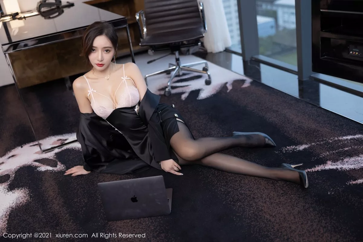 [XiuRen秀人网]第4293期王馨瑶写真 [81P]-036