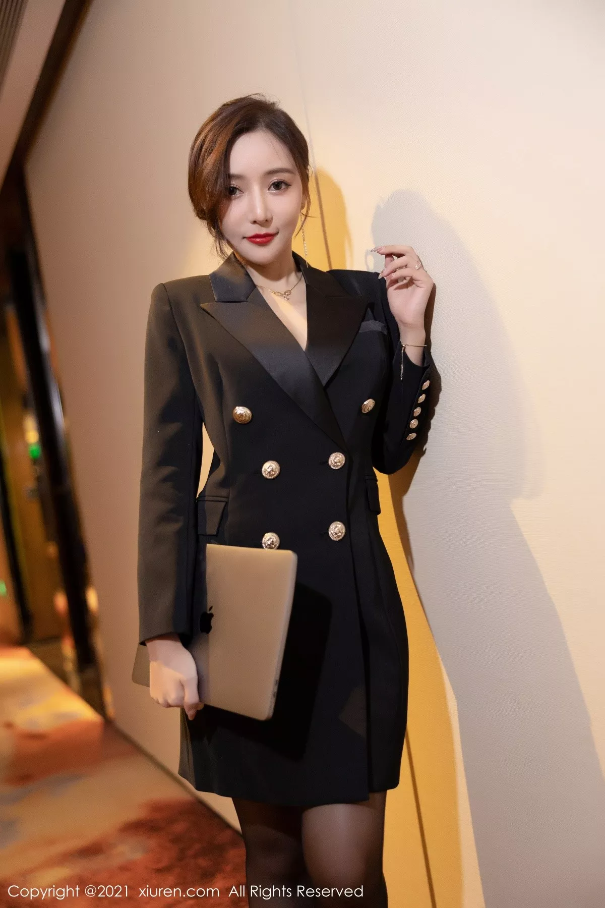 [XiuRen秀人网]第4293期王馨瑶写真 [81P]-001
