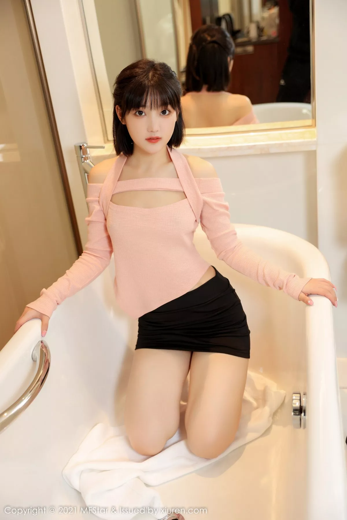 [MFStar模范学院]第545期甜筒晓彤写真 [56P]-022