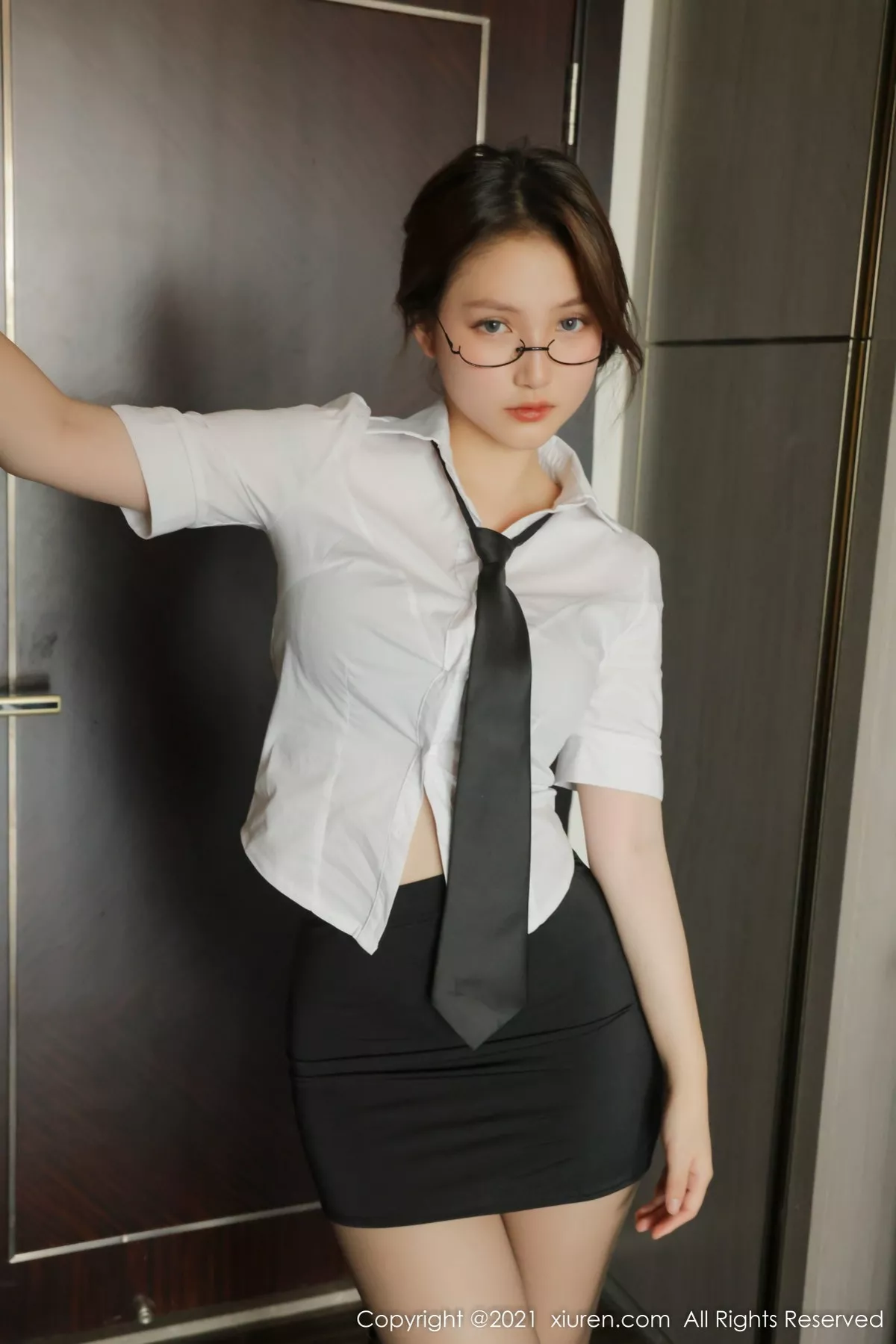 [XiuRen秀人网]第4311期兔妹妹写真 [85P]-004