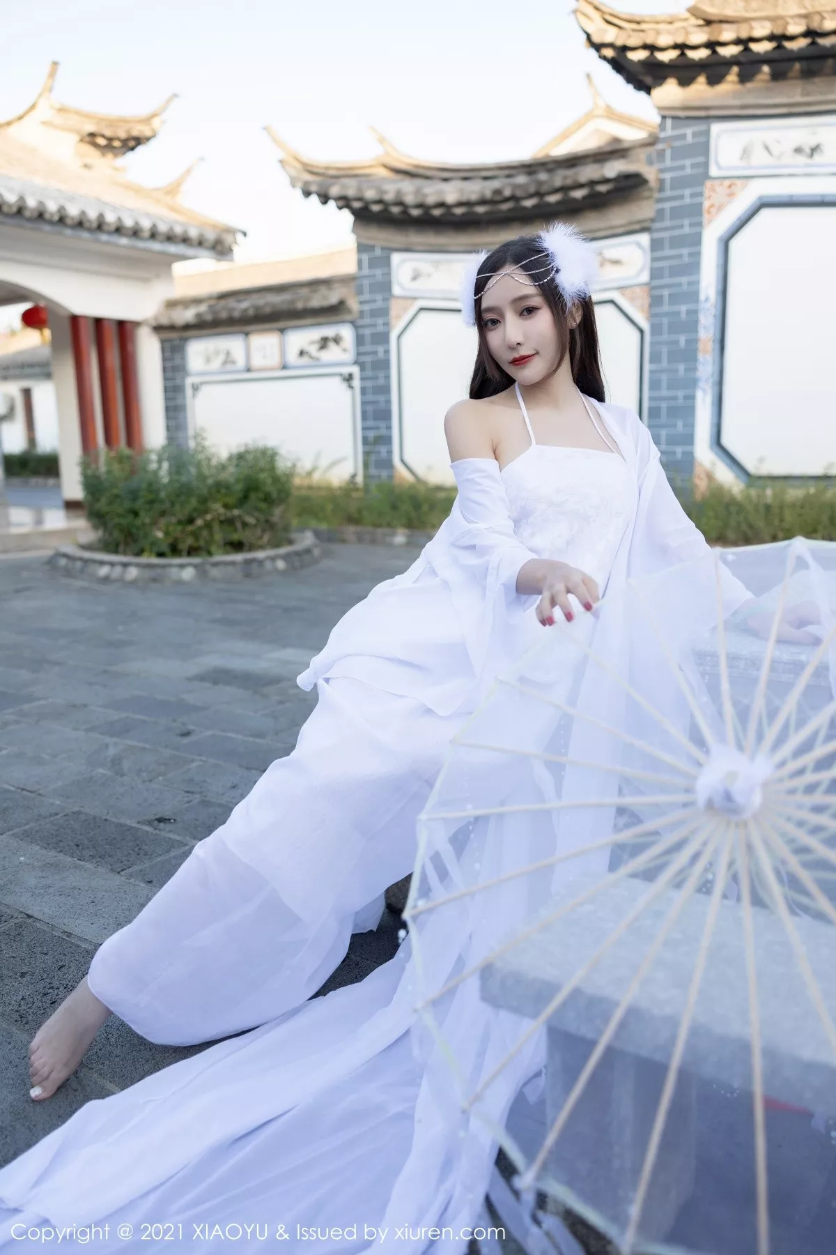 [XiaoYu画语界]第672期王馨瑶写真 [71P]-001