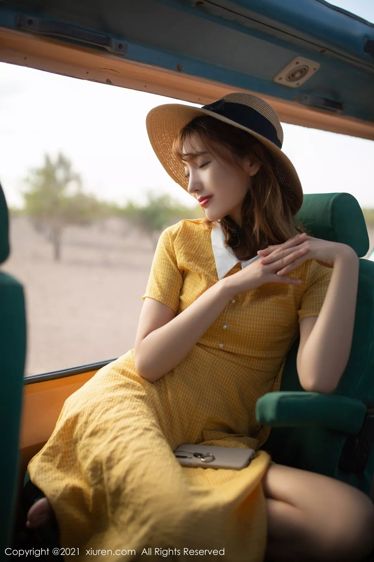 [XiuRen秀人网]第4321期陆萱萱写真 [95P]-002