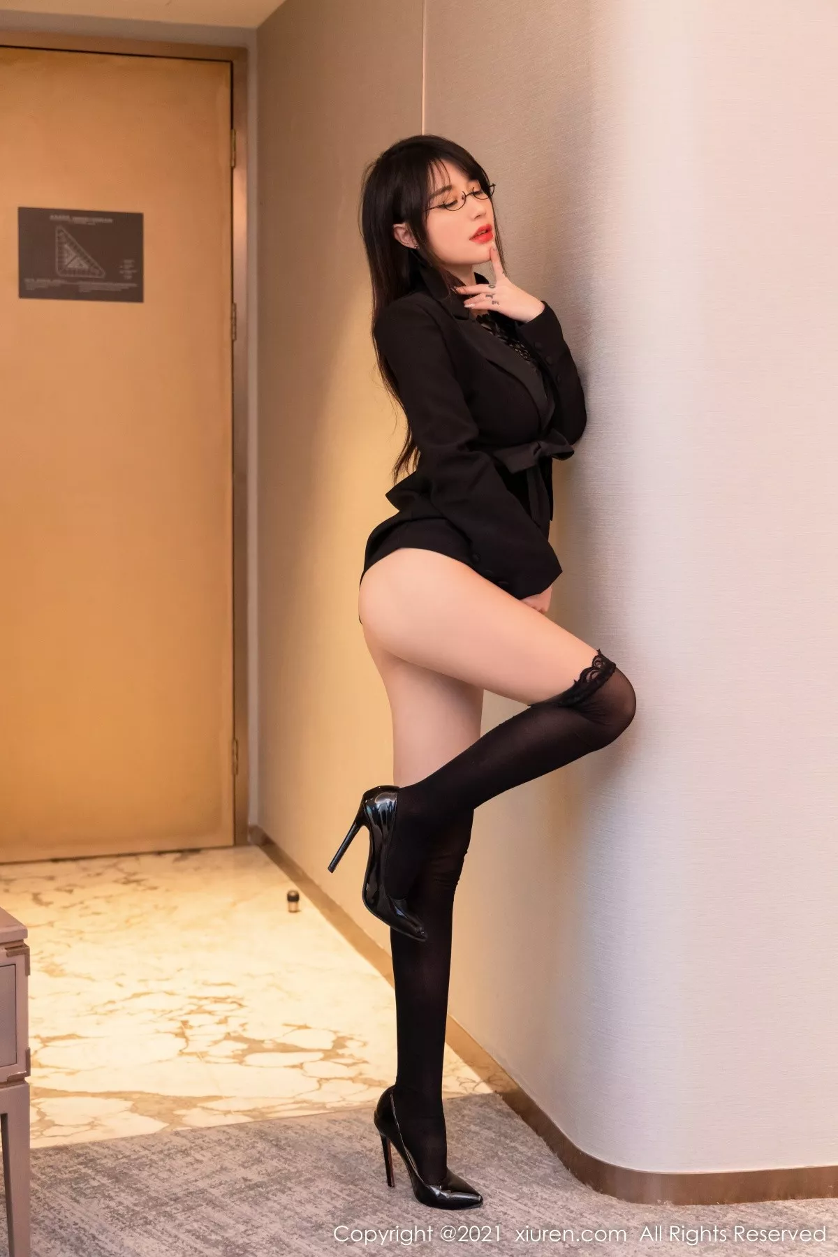 [XiuRen秀人网]第4317期美七写真 [67P]-003
