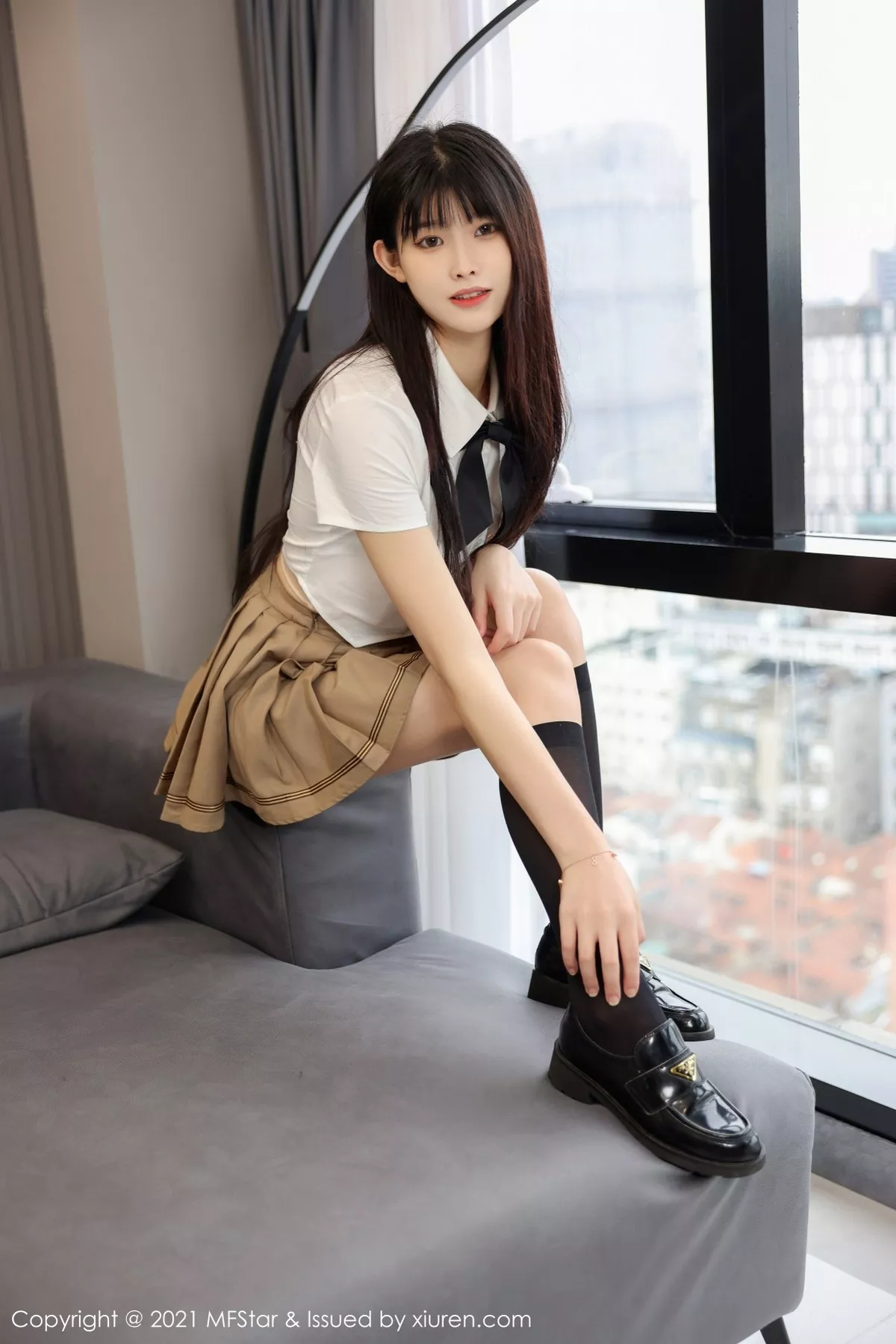 [MFStar模范学院]第546期77qiqi写真 [52P]-023