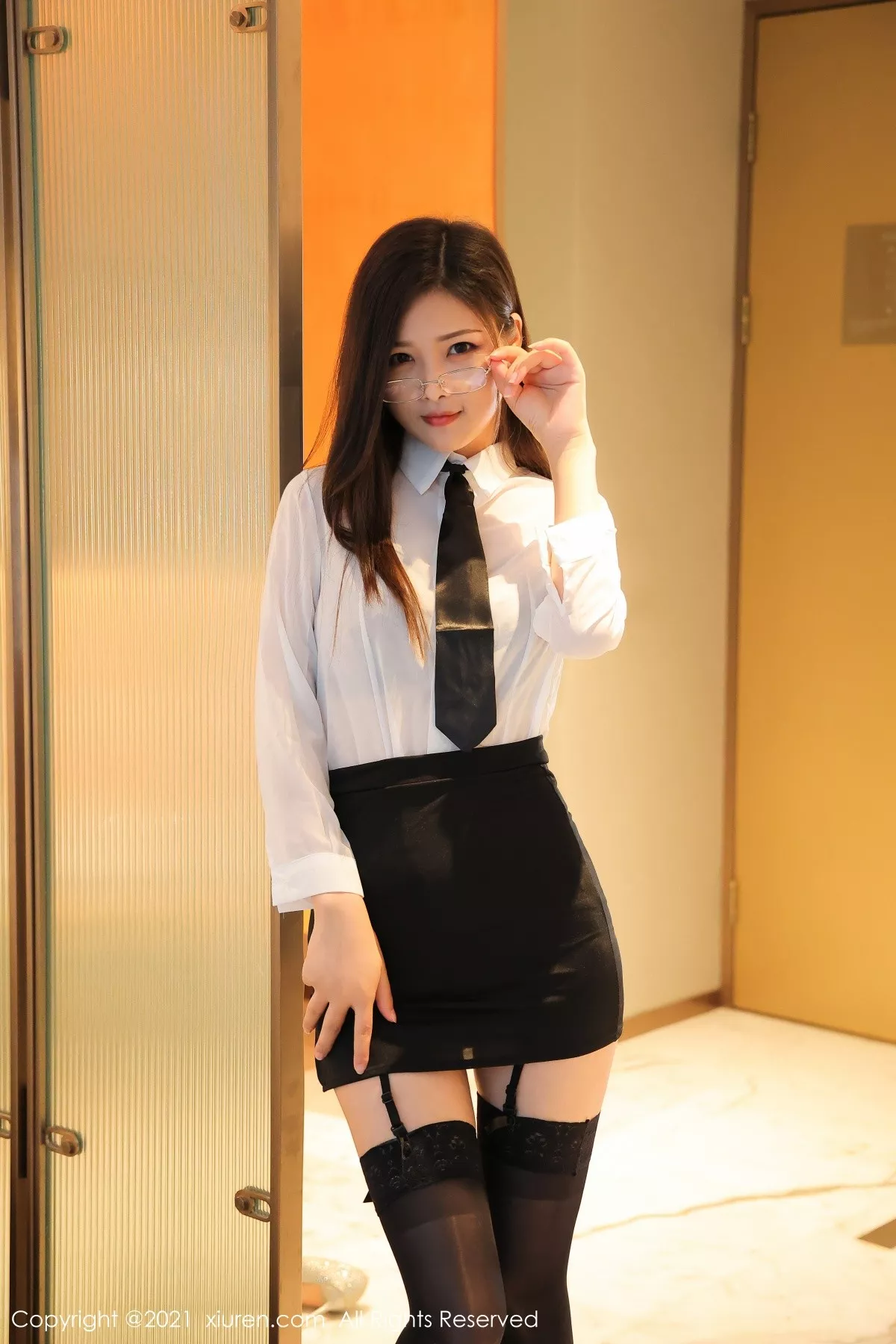 [XiuRen秀人网]第4324期星萌写真 [49P]-001