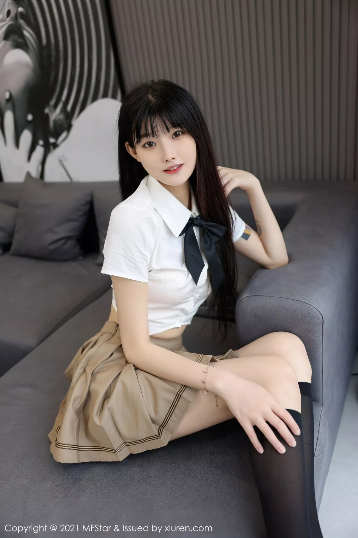 [MFStar模范学院]第546期77qiqi写真 [52P]-029