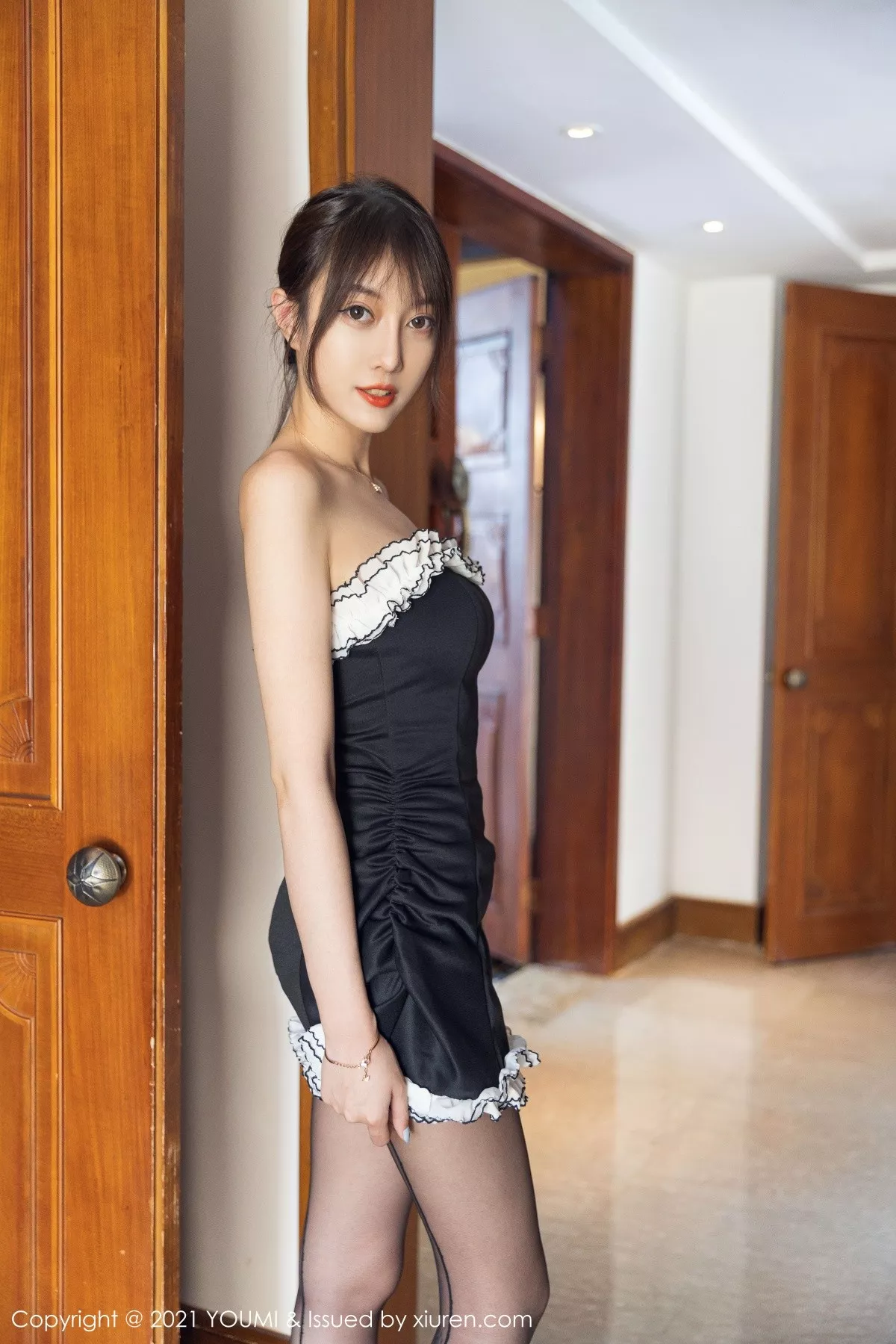 [YouMi尤蜜荟]第729期玥儿玥写真 [43P]-002