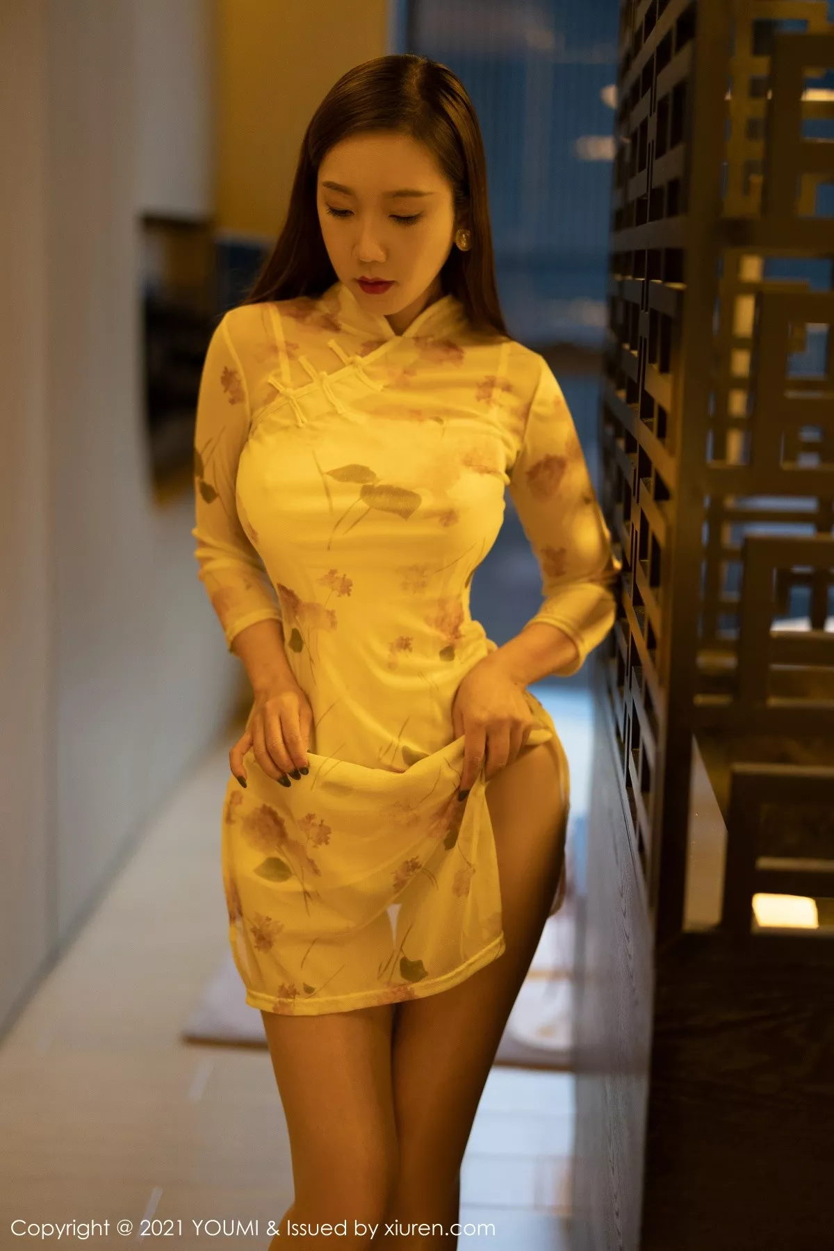 [YouMi尤蜜荟]第732期艾静香写真 [50P]-005