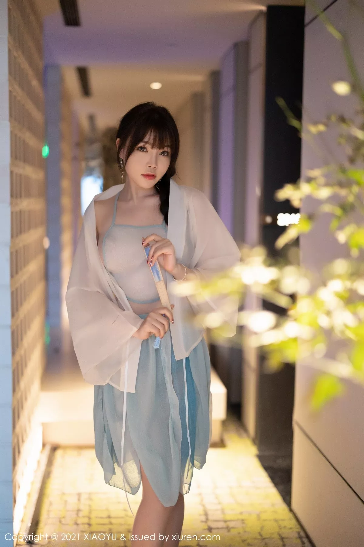 [XiaoYu画语界]第679期芝芝写真 [95P]-001
