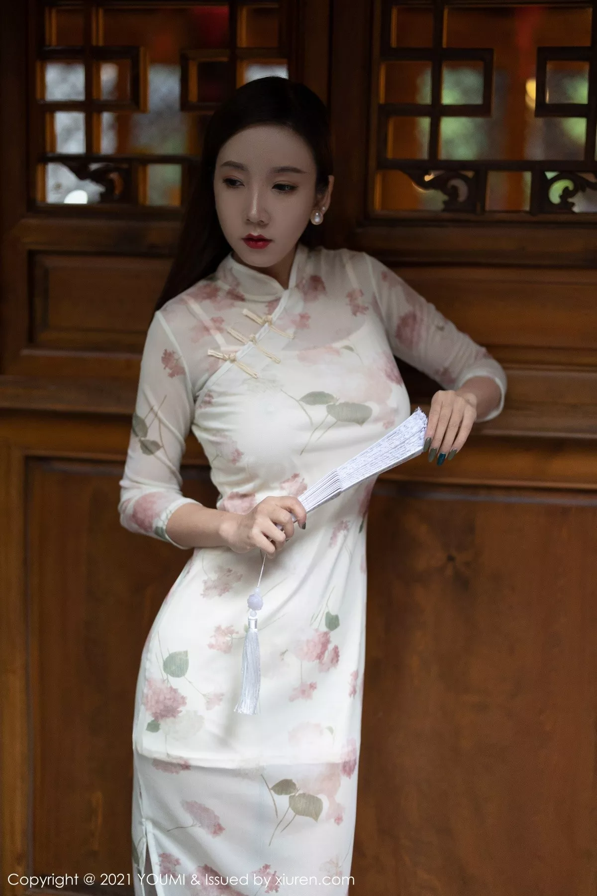 [YouMi尤蜜荟]第732期艾静香写真 [50P]-003