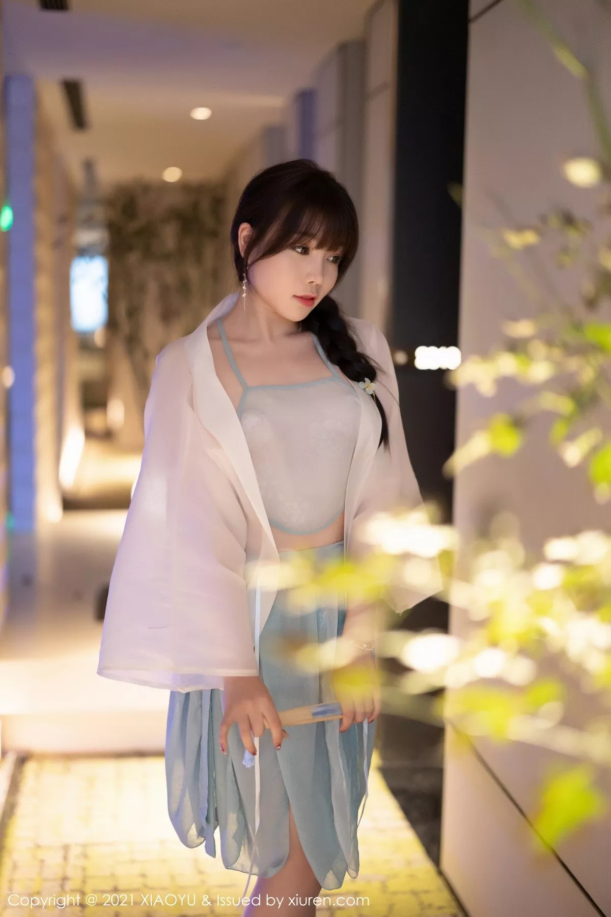 [XiaoYu画语界]第679期芝芝写真 [95P]-002