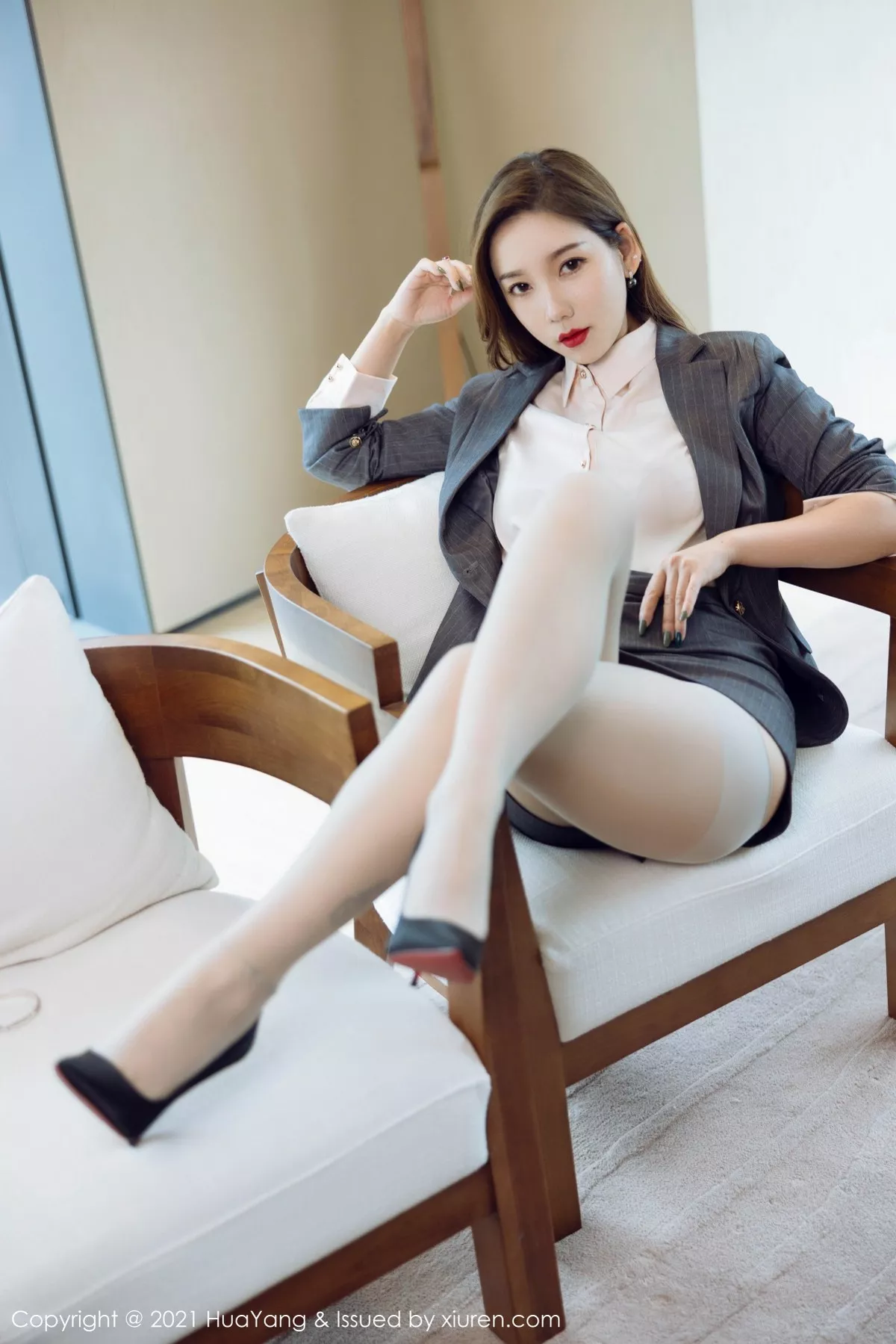 [HuaYang花漾]第470期艾静香写真 [49P]-012