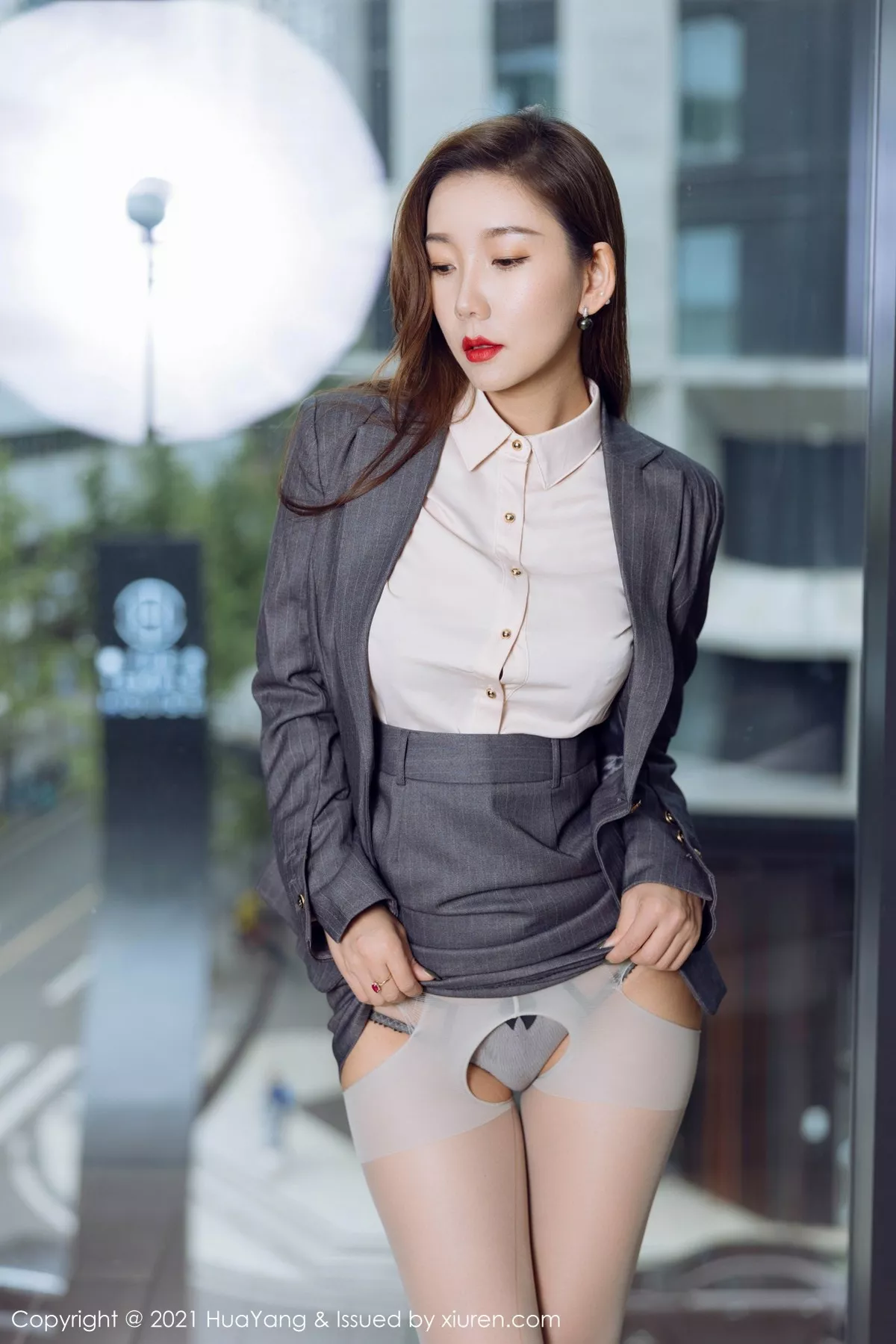 [HuaYang花漾]第470期艾静香写真 [49P]-001