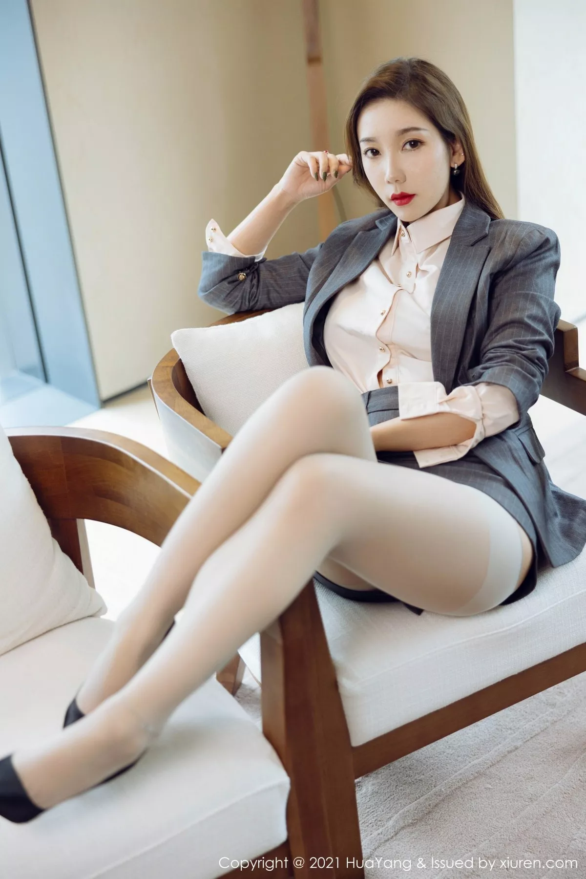 [HuaYang花漾]第470期艾静香写真 [49P]-009