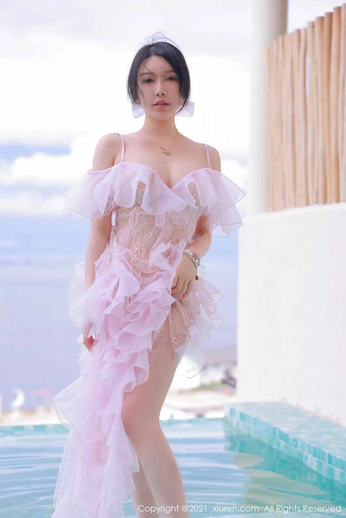 [XiuRen秀人网]第4401期玉兔写真 [54P]-024