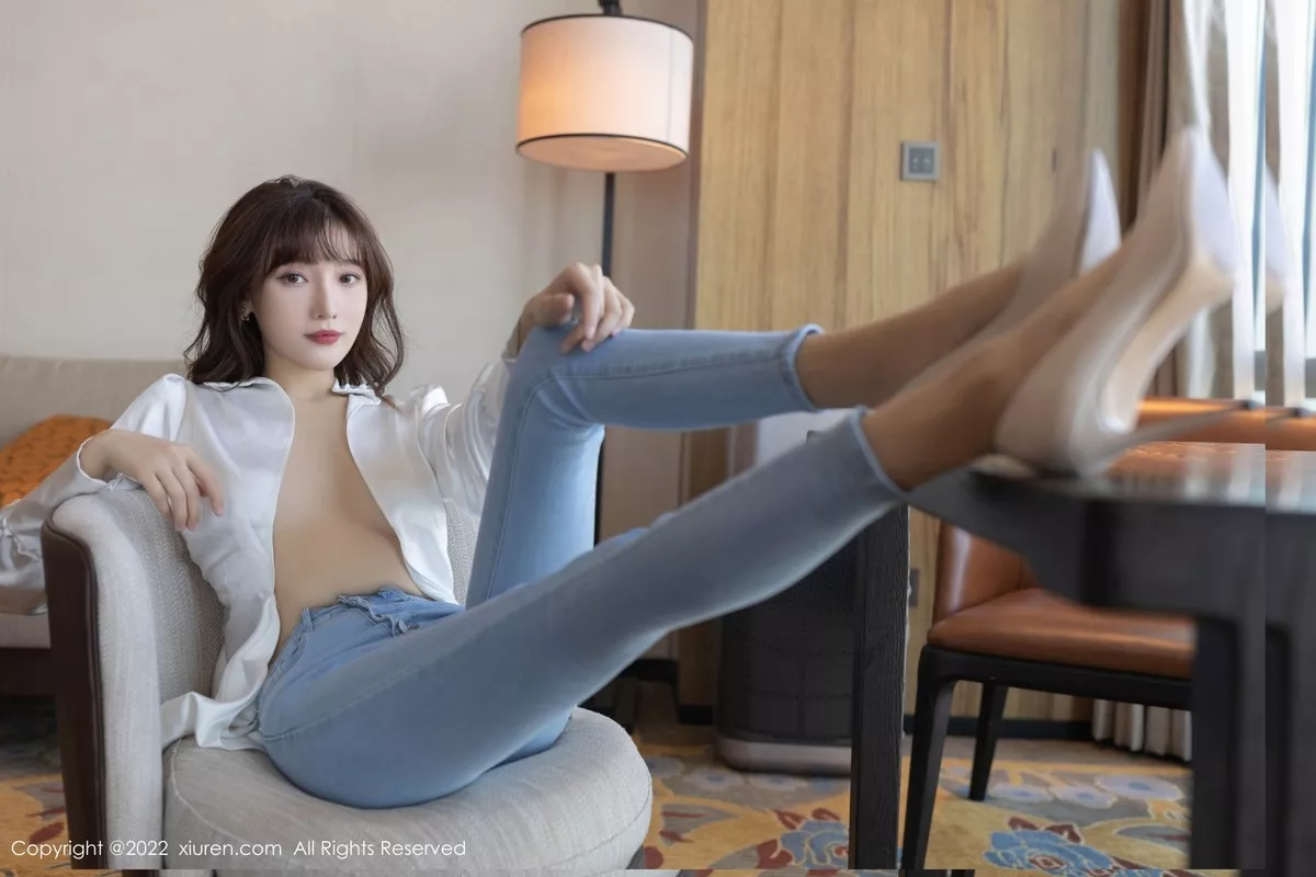 [XiuRen秀人网]第4425期陆萱萱写真 [89P]-049