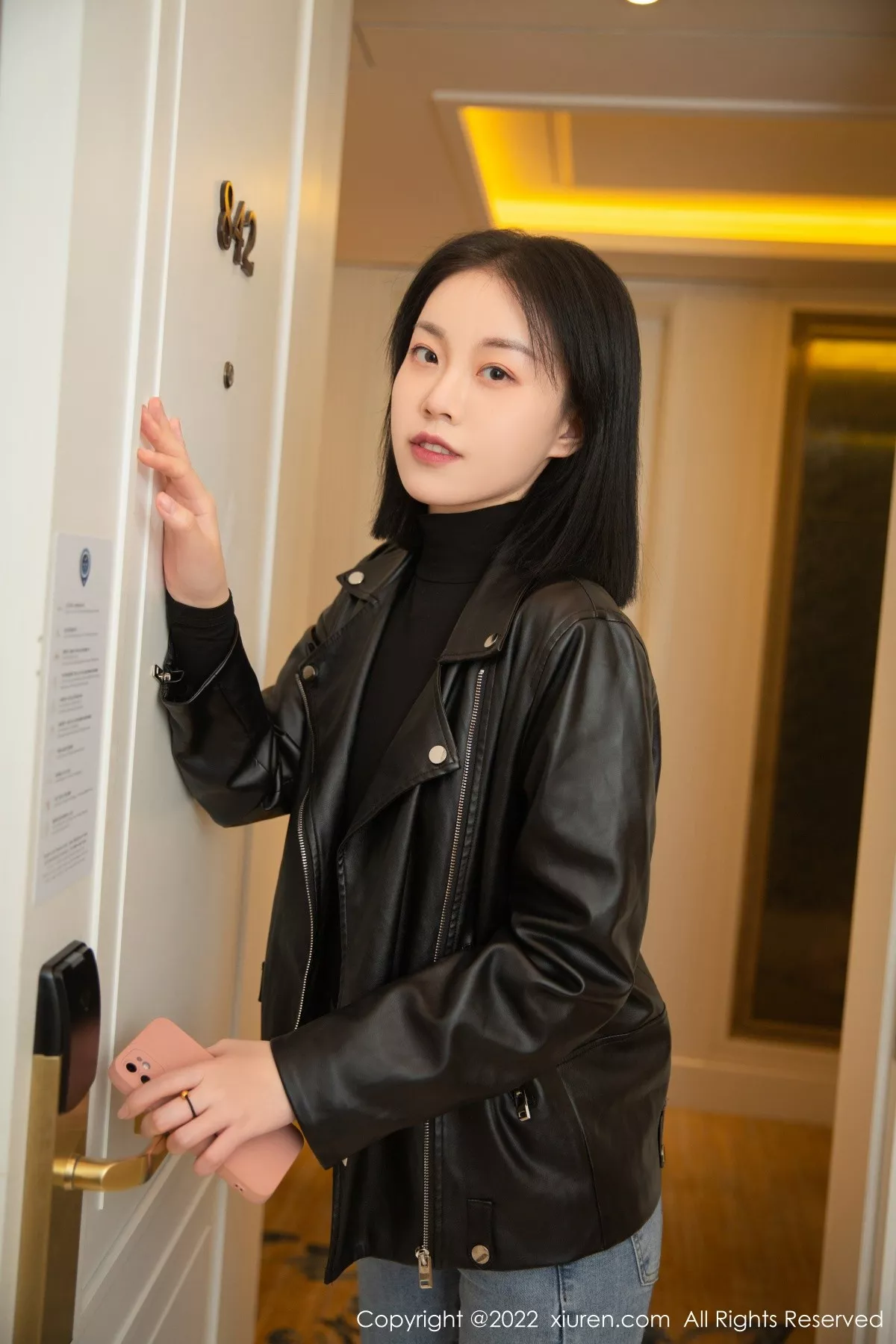 [XiuRen秀人网]第4423期一颗甜蛋黄写真 [74P]-005