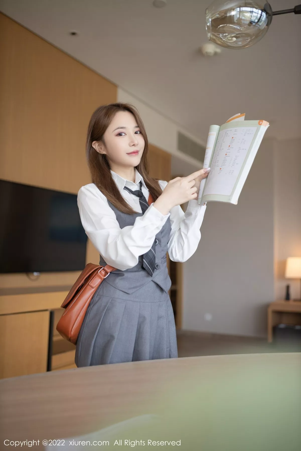 [XiuRen秀人网]第4436期鱼子酱写真 [75P]-001