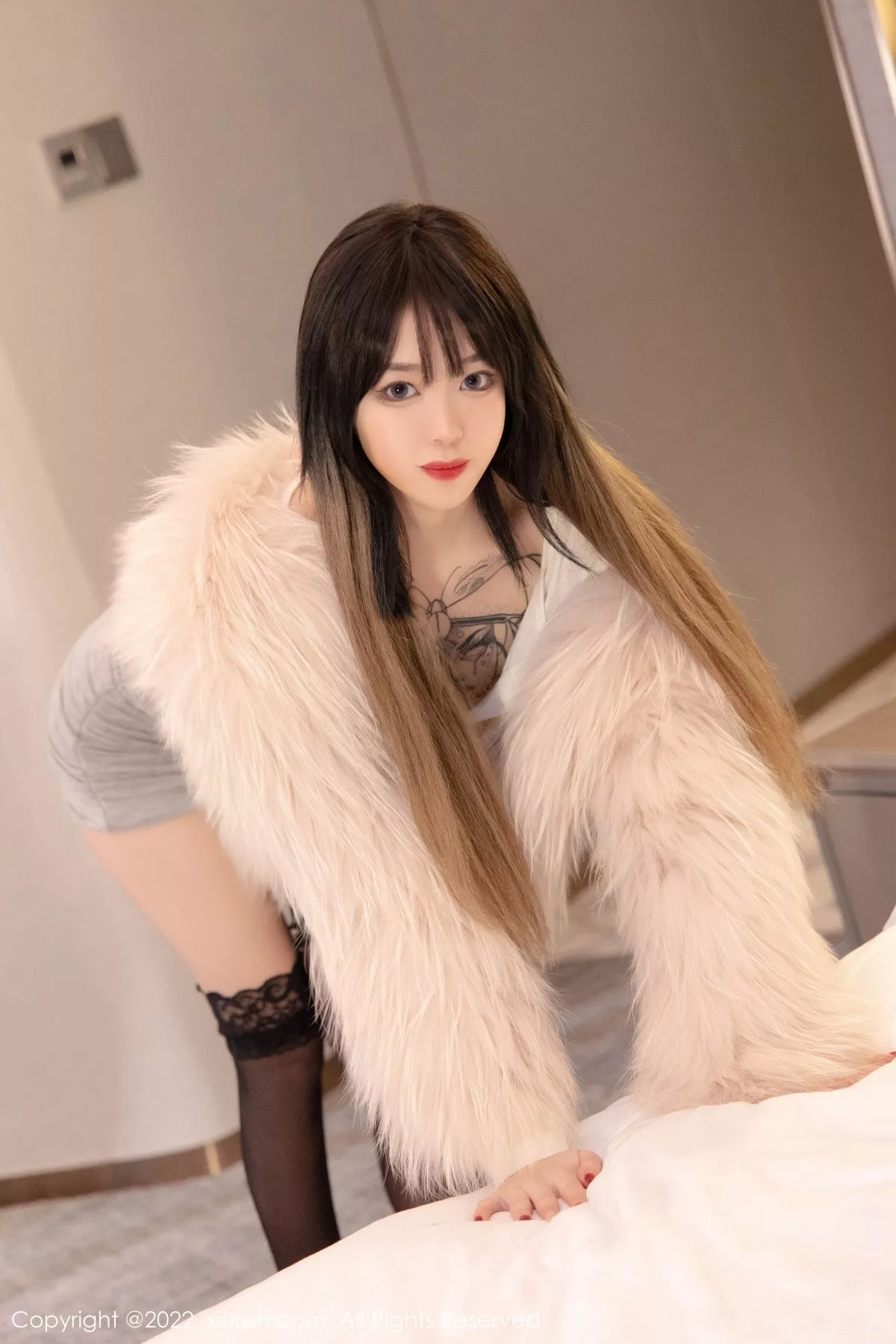 [XiuRen秀人网]第4441期奶瓶写真 [50P]-020
