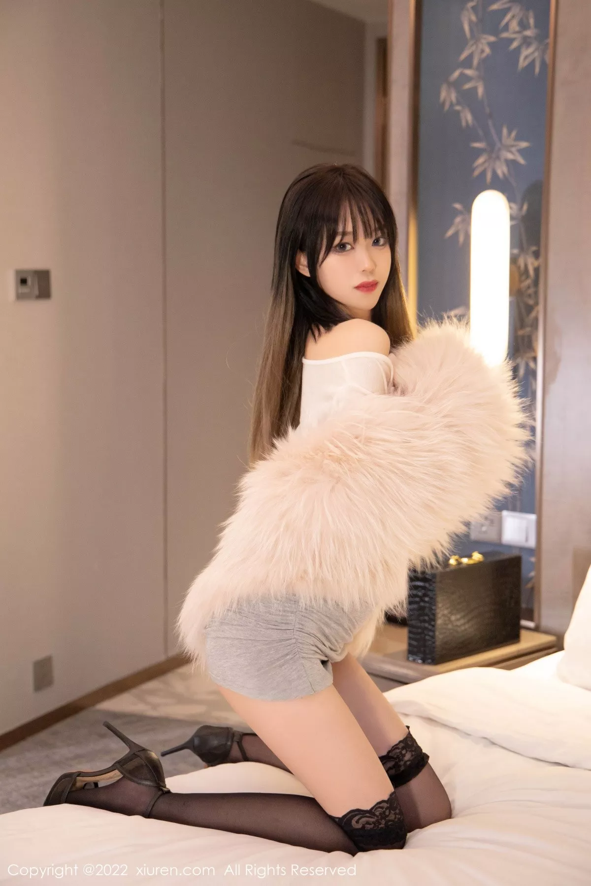 [XiuRen秀人网]第4441期奶瓶写真 [50P]-004
