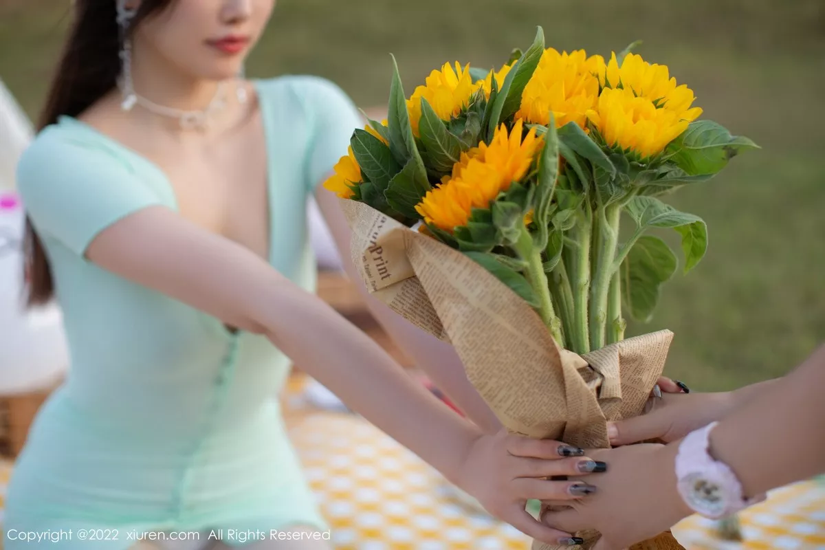 [XiuRen秀人网]第4455期杨晨晨写真 [86P]-003