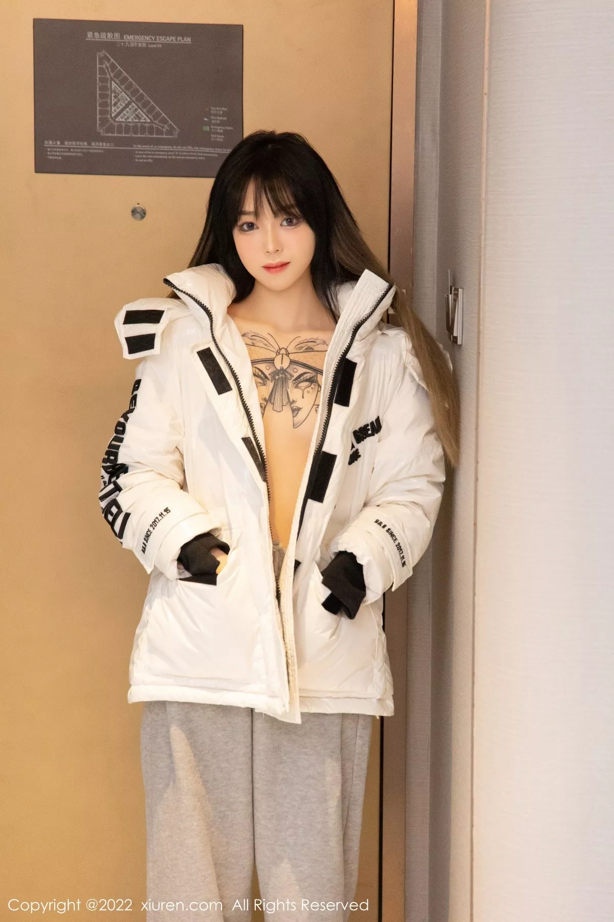 [XiuRen秀人网]第4470期奶瓶写真 [78P]-014