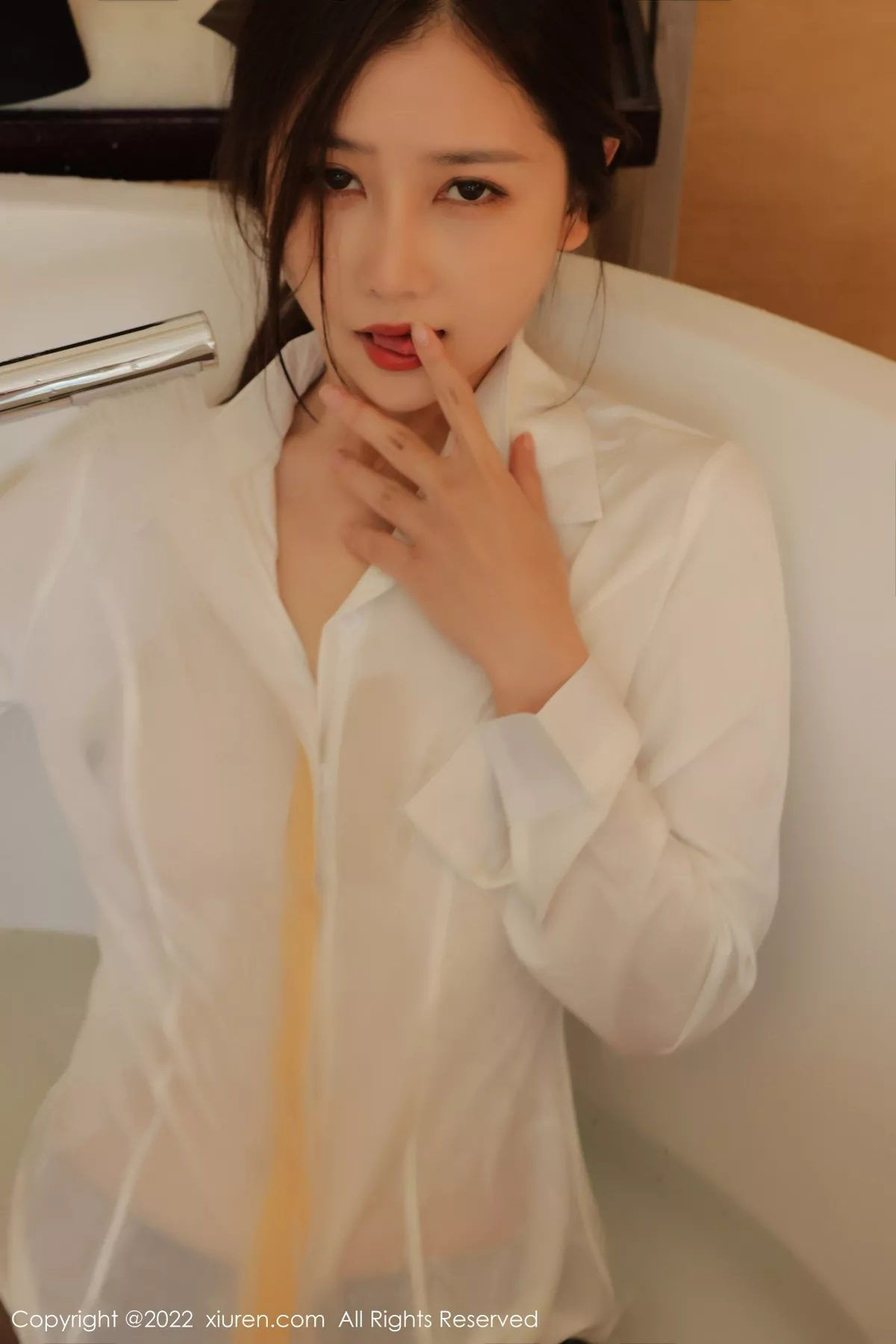 [XiuRen秀人网]第4472期尹甜甜写真 [82P]-055