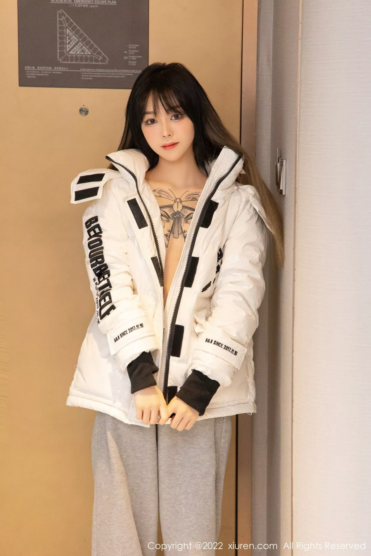 [XiuRen秀人网]第4470期奶瓶写真 [78P]-008