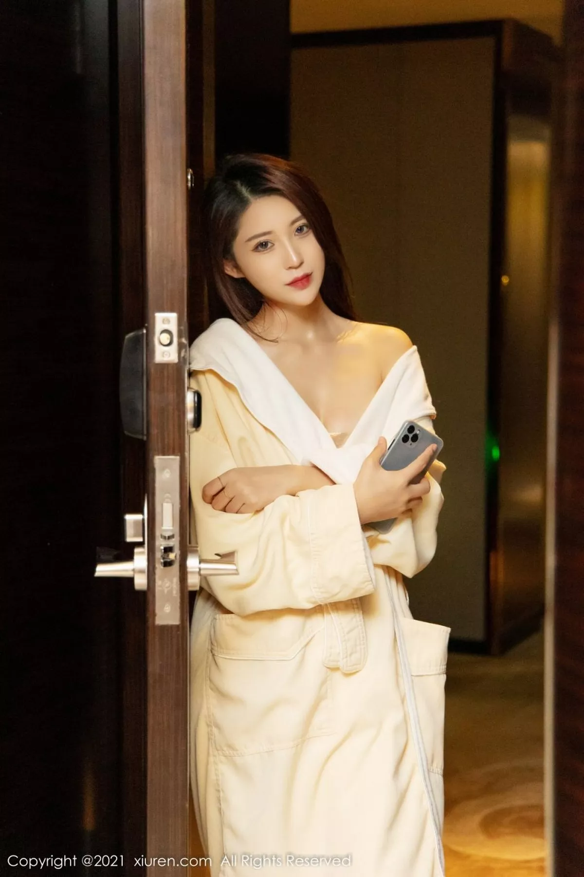 [XiuRen秀人网]第4380期汐汐写真 [51P]-002