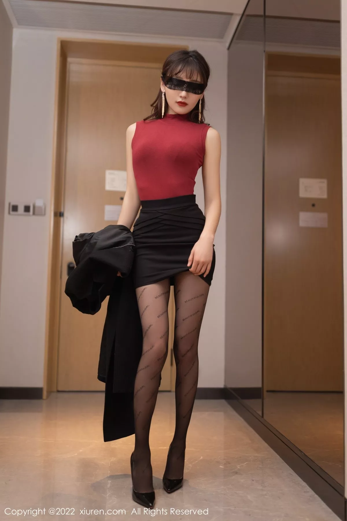 [XiuRen秀人网]第4510期陆萱萱写真 [96P]-001