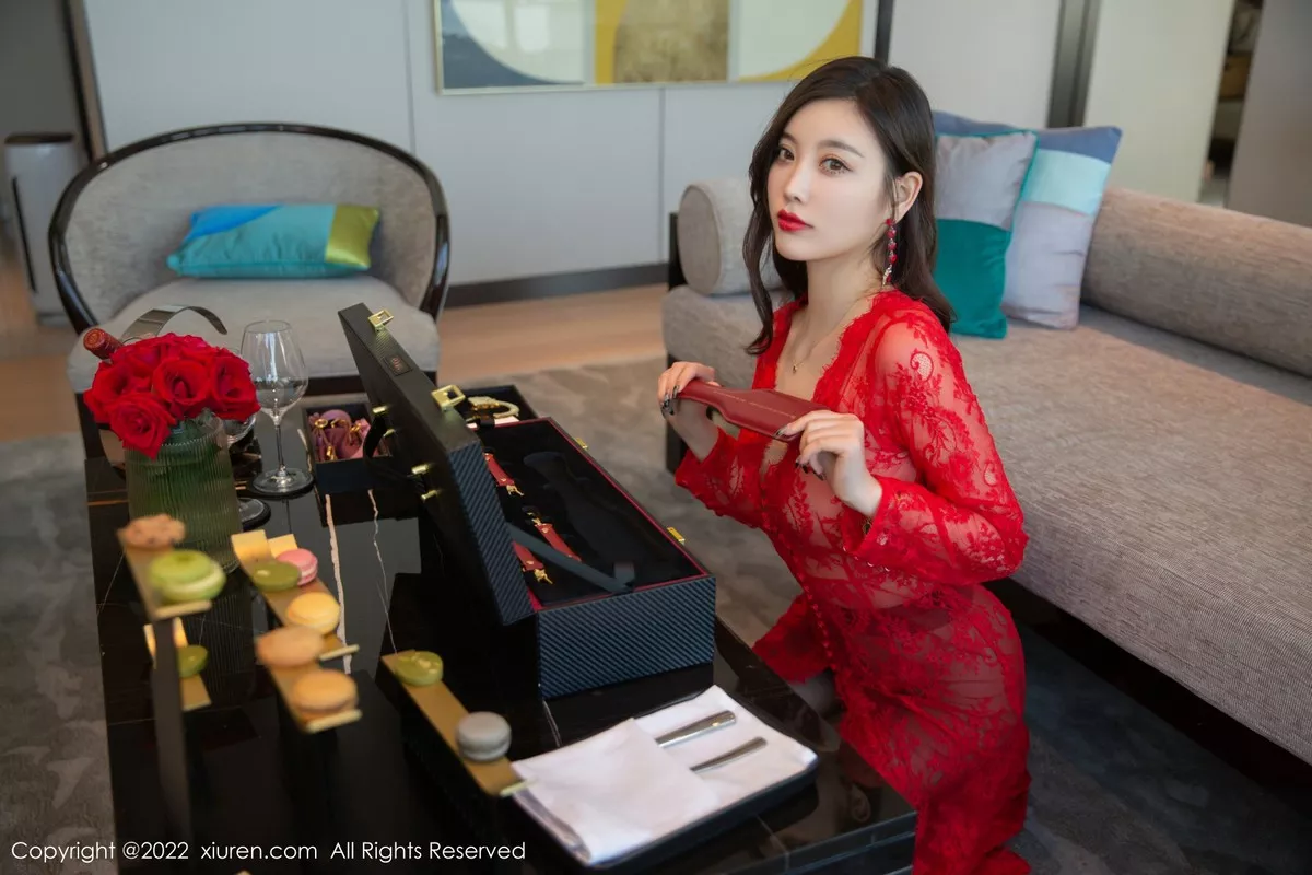 [XiuRen秀人网]第4516期杨晨晨写真 [84P]-039