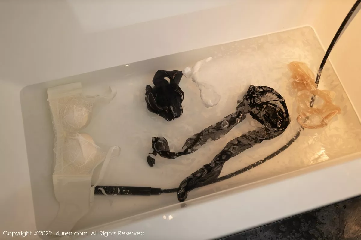 [XiuRen秀人网]第4542期陆萱萱写真 [83P]-031