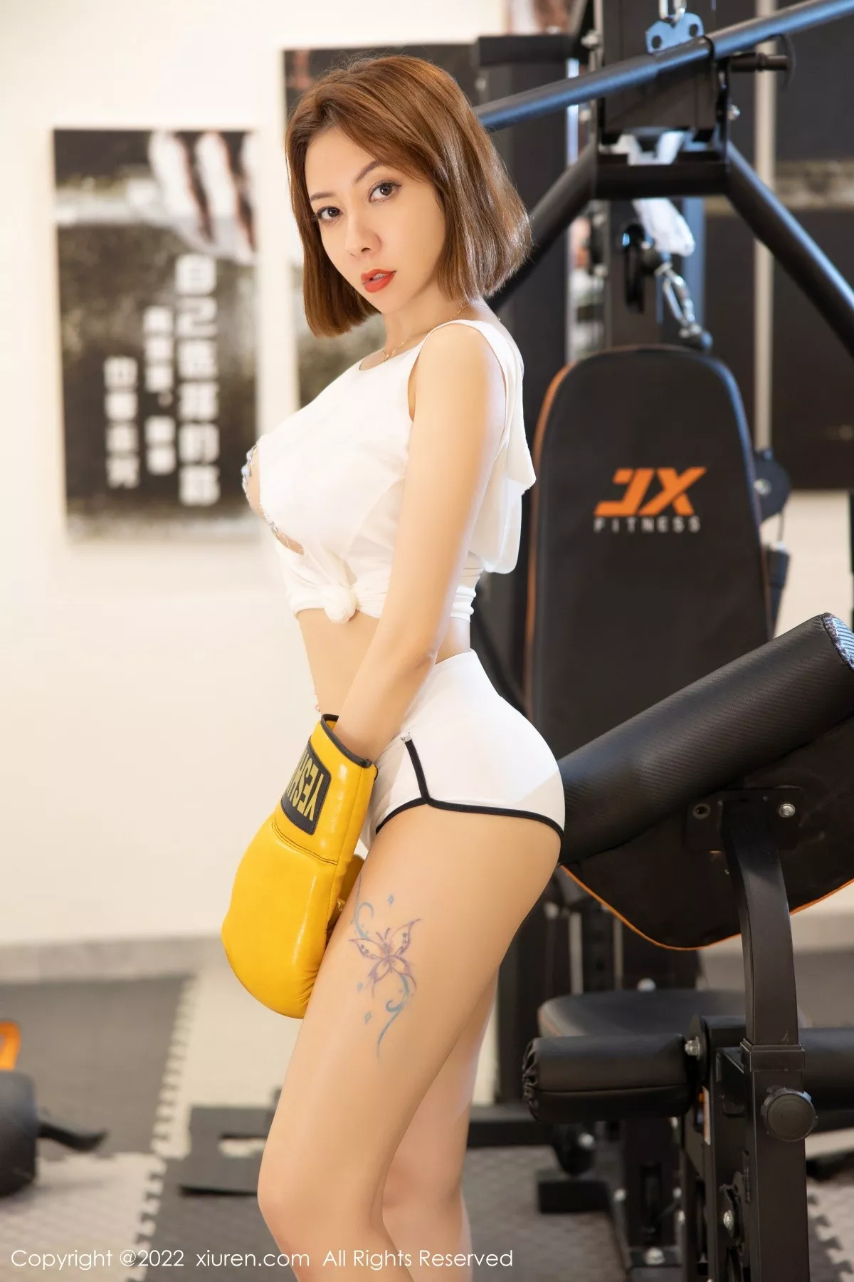 [XiuRen秀人网]第4555期果儿写真 [62P]-001