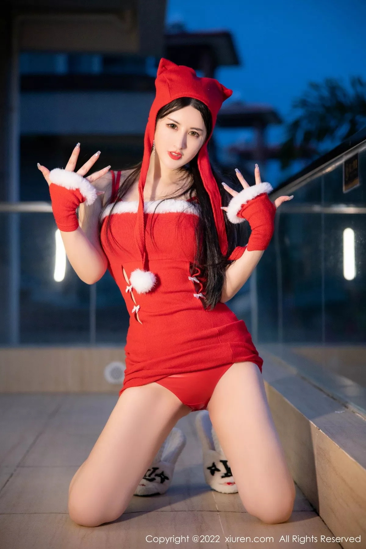 [XiuRen秀人网]第4565期诗诗写真 [69P]-002