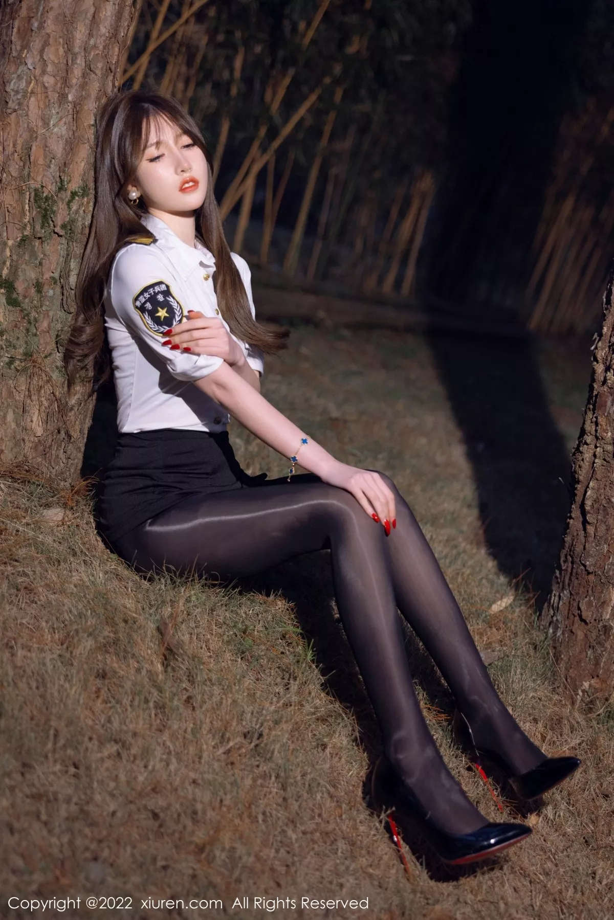 [XiuRen秀人网]第4492期美桃酱写真 [56P]-003