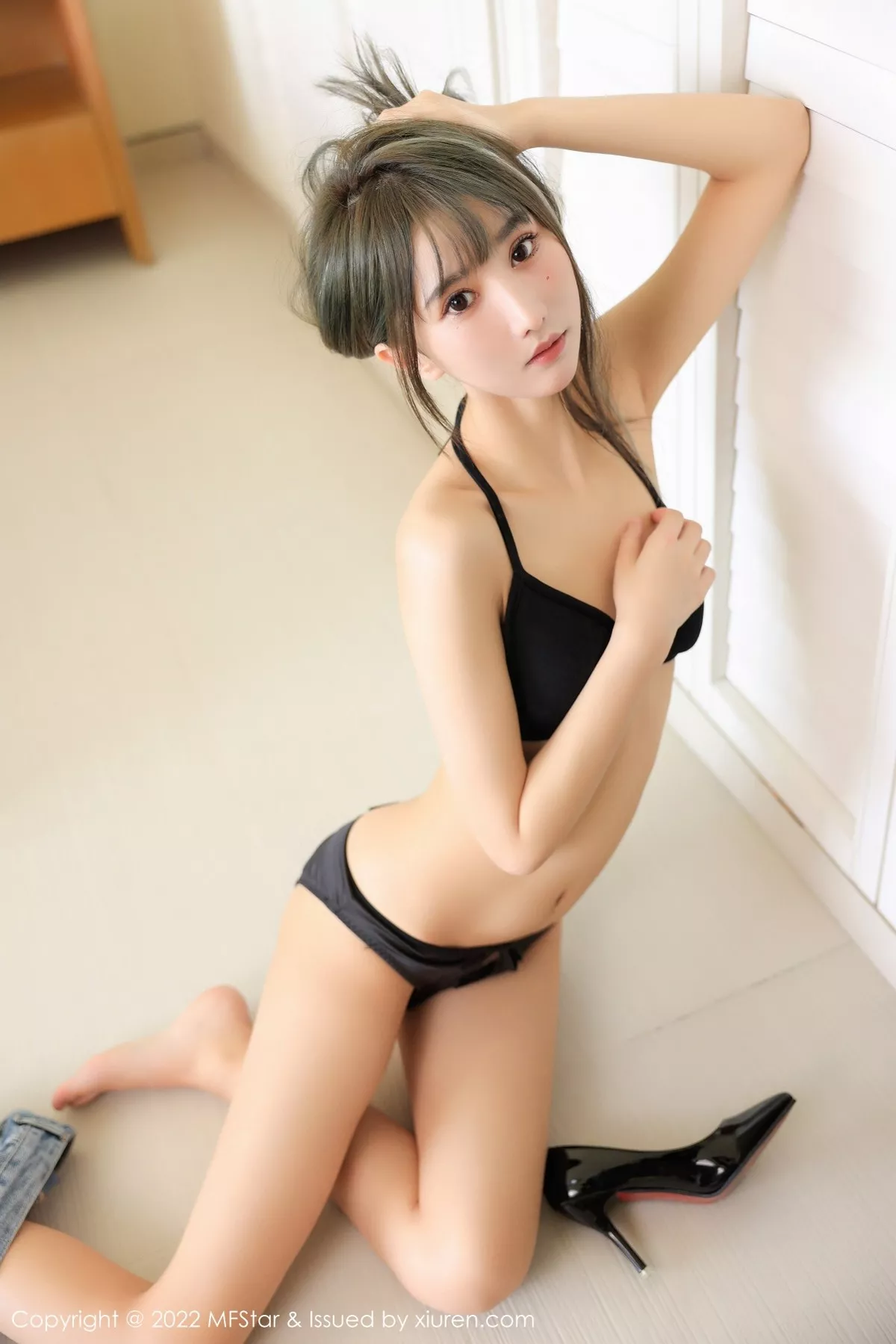 [MFStar模范学院]第553期小果冻儿写真 [47P]-024