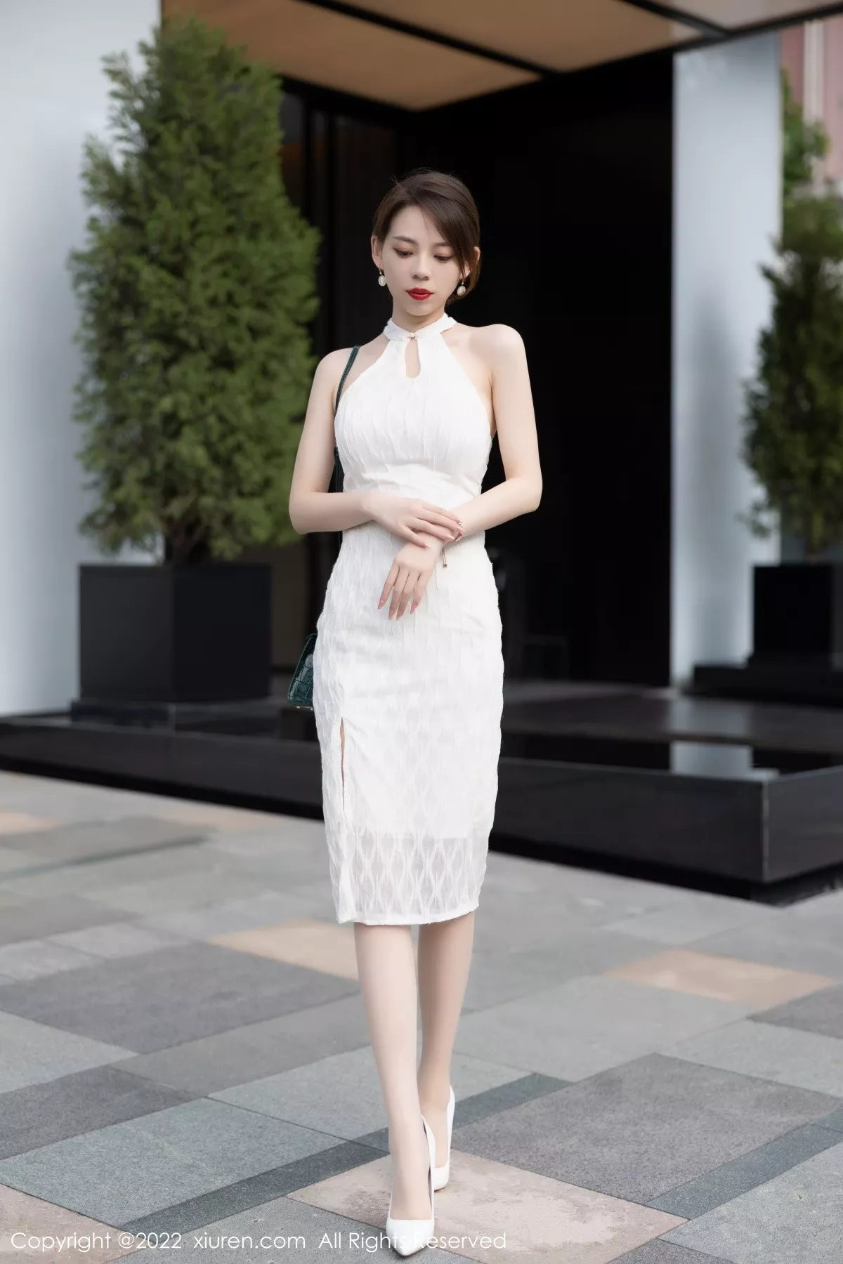 [XiuRen秀人网]第4691期言沫写真 [71P]-001