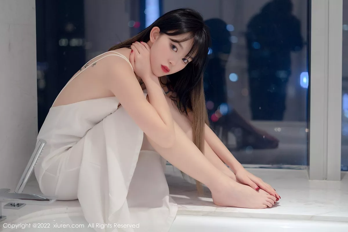 [XiuRen秀人网]第4611期奶瓶写真 [55P]-023