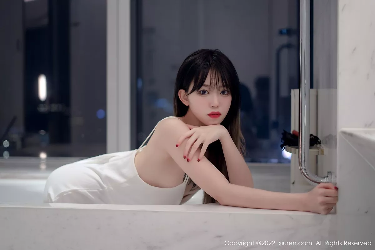 [XiuRen秀人网]第4611期奶瓶写真 [55P]-016