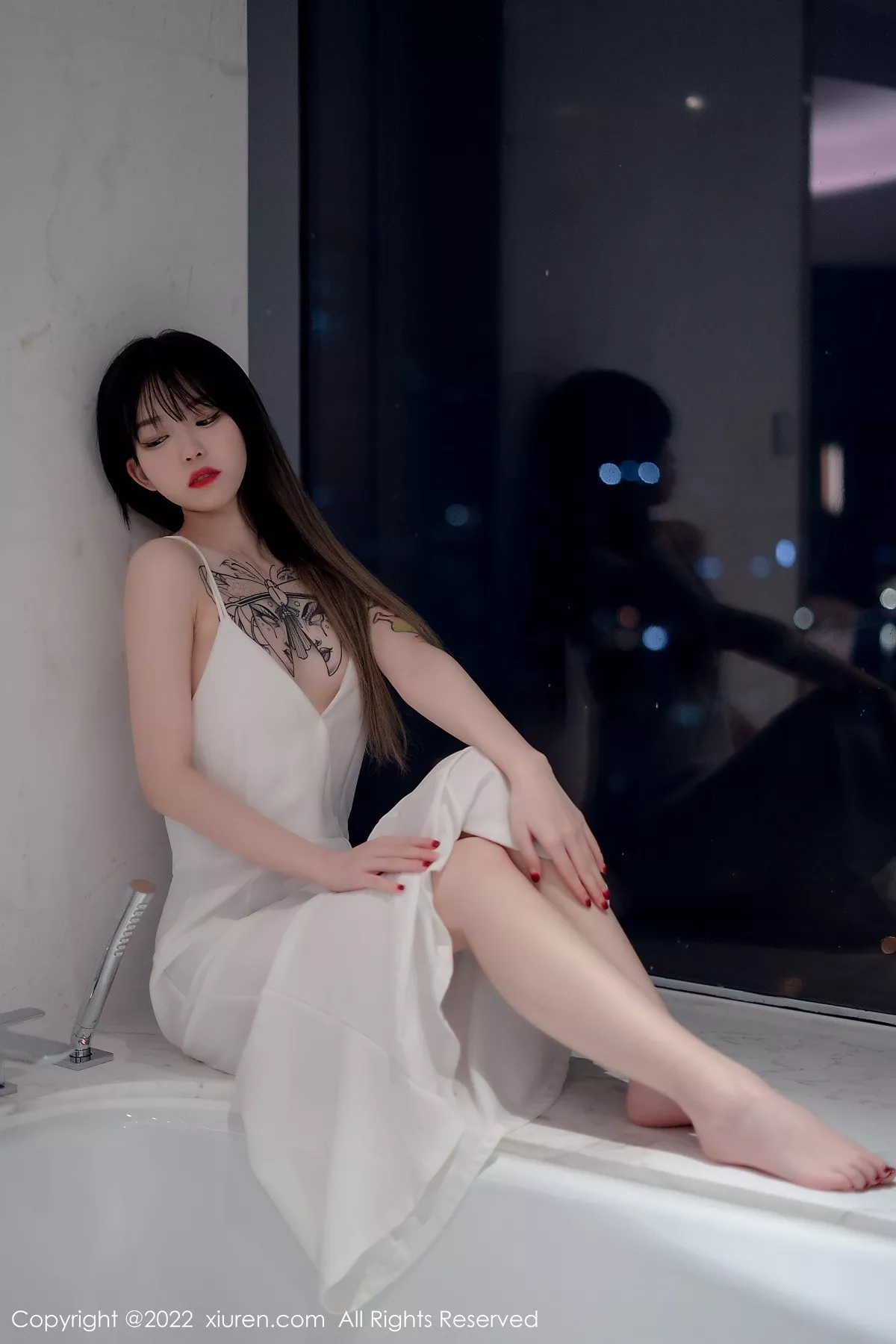 [XiuRen秀人网]第4611期奶瓶写真 [55P]-019