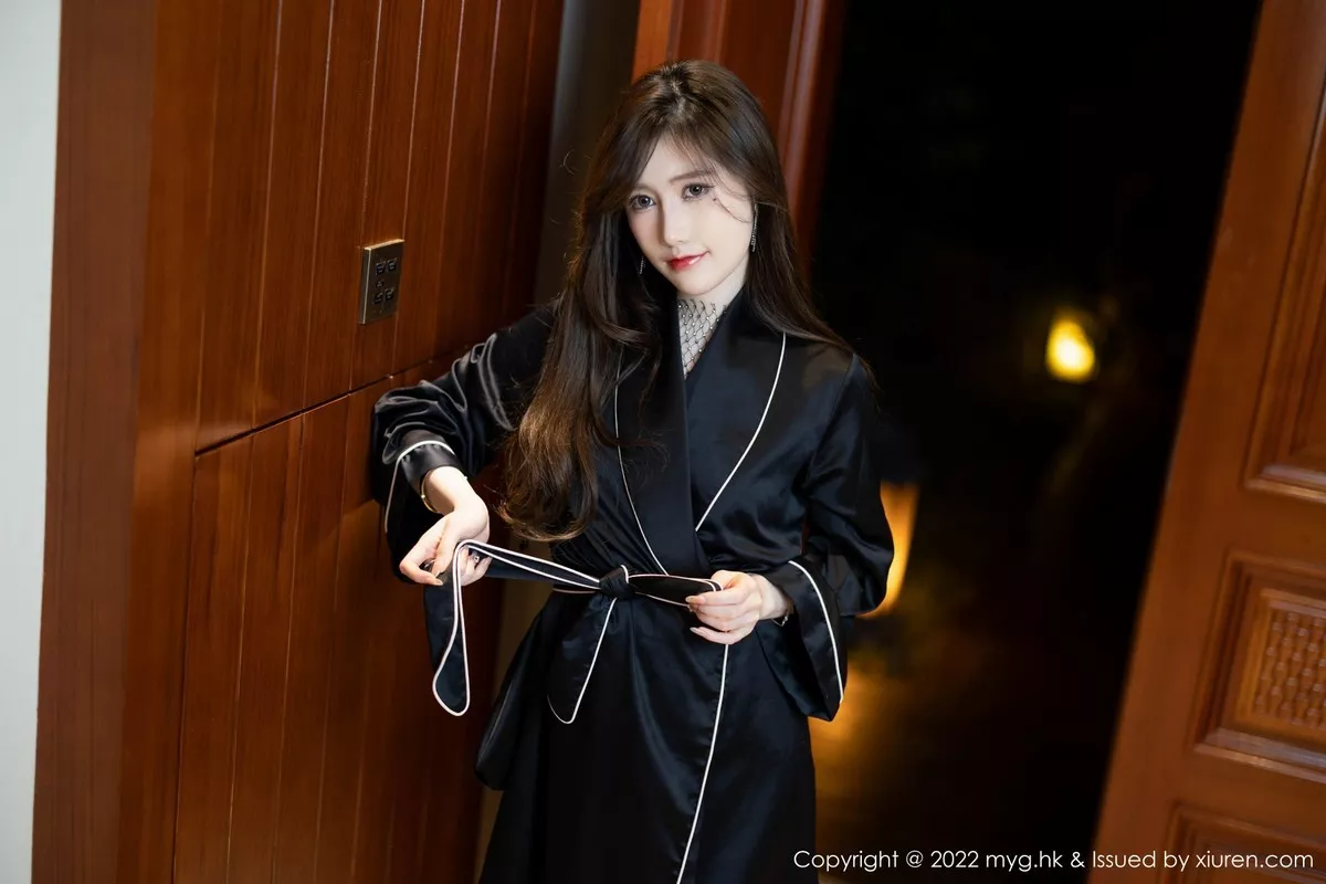 [MyGirl美媛馆]第628期美桃酱写真 [57P]-005